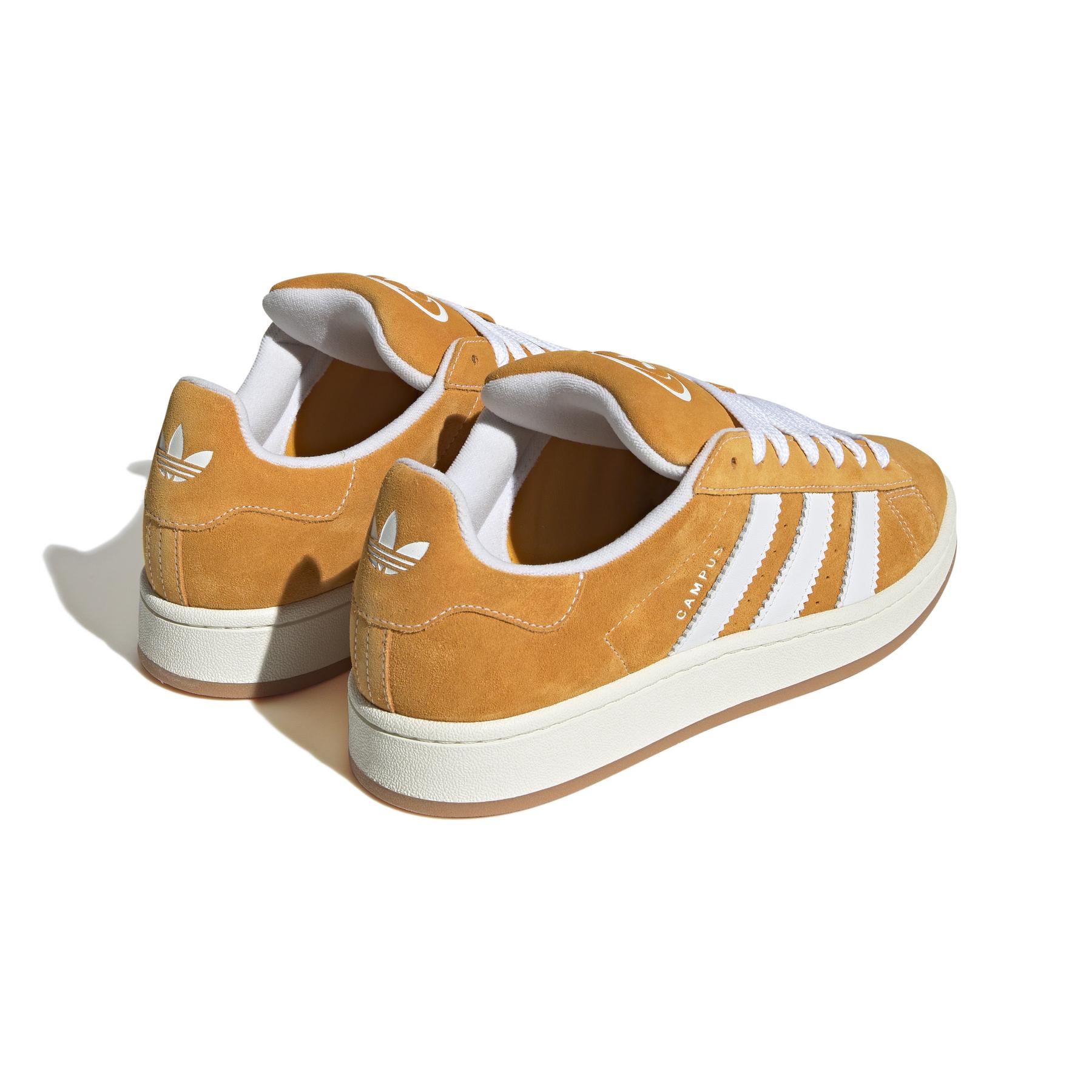 product/a/d/adidas_h03473_7_footwear_photography_back_lateral_top_view_white.jpg