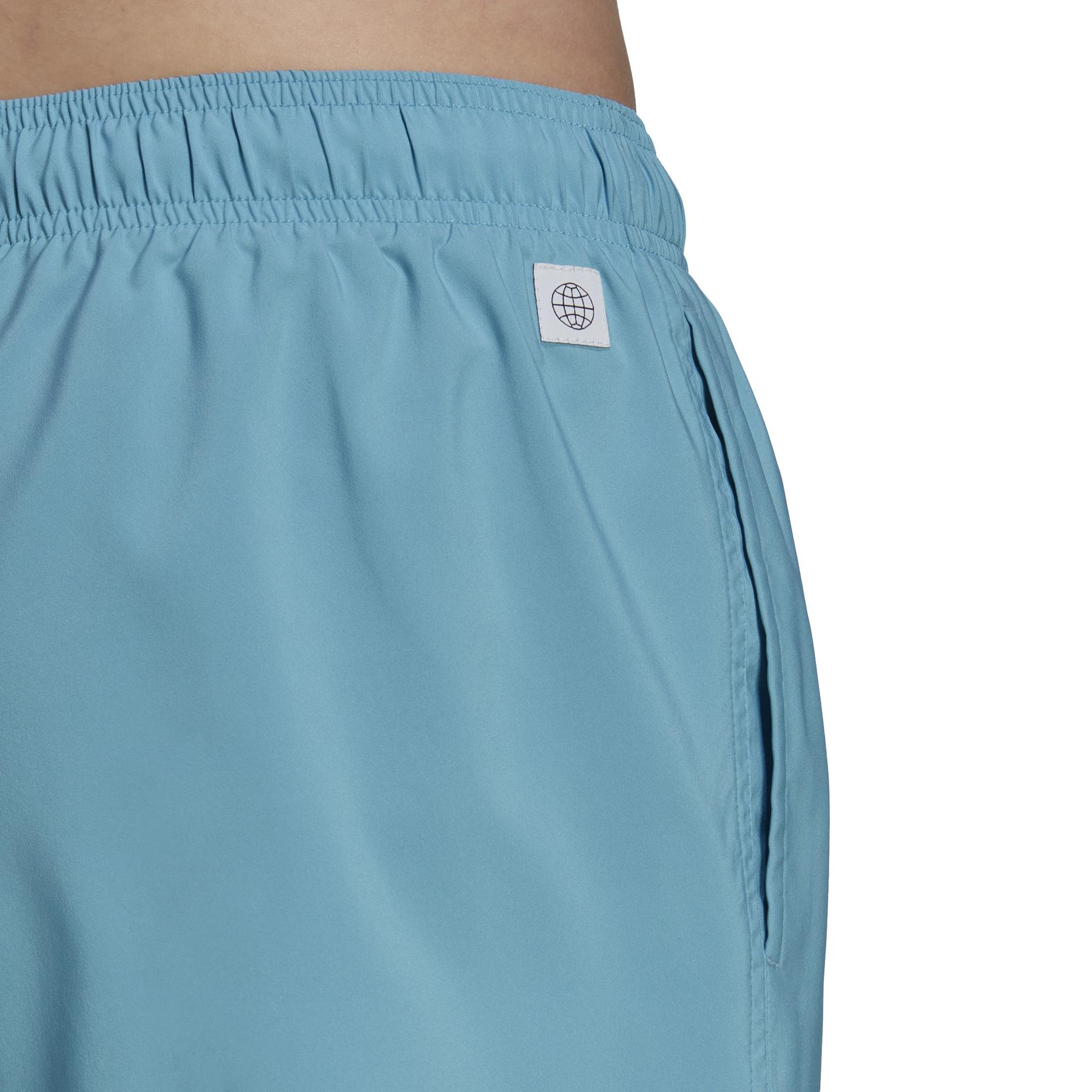 product/a/d/adidas_ht2161_7_apparel_on_model_detail_view_2_white_xo.jpg