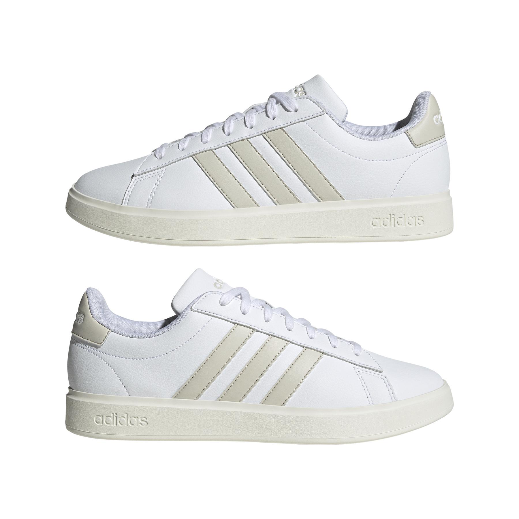 product/a/d/adidas_id2949_10_footwear_photography_mirrored_pair_view_white.jpg