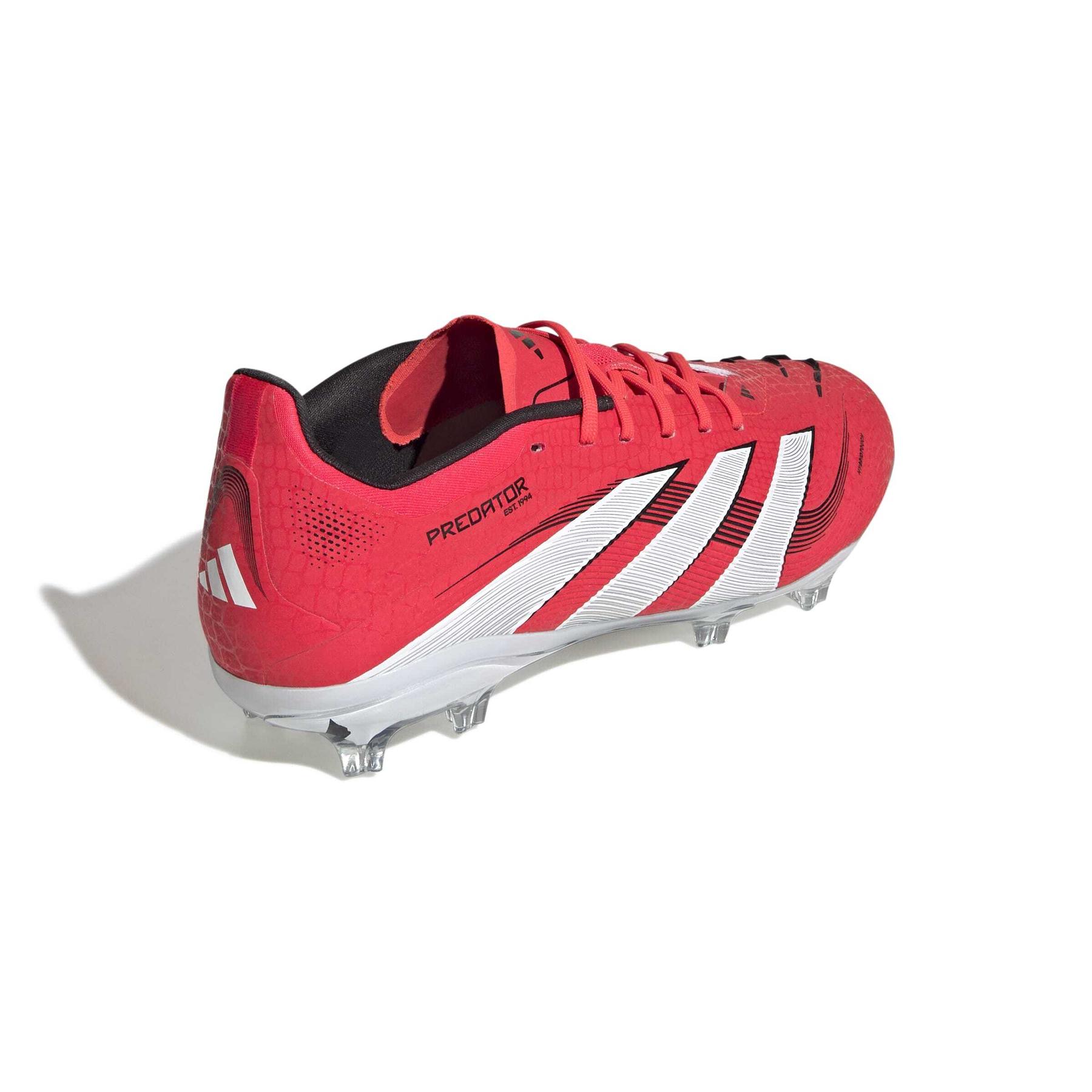 product/a/d/adidas_id3758_6_footwear_photography_back_lateral_top_view_white-nw091625.jpg