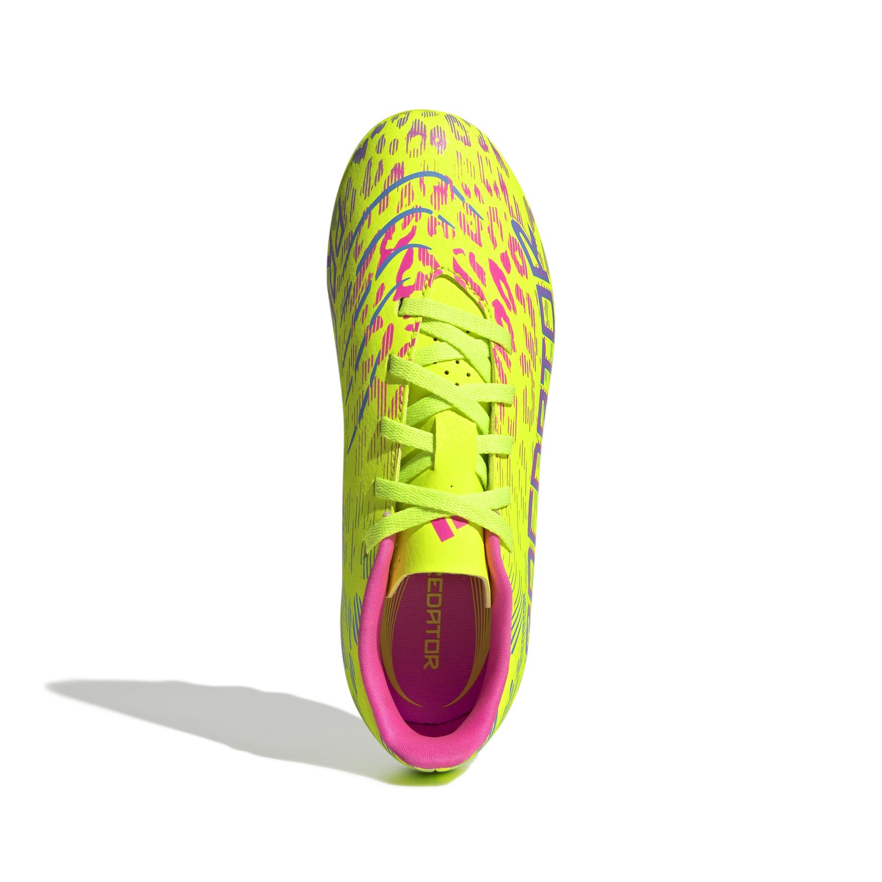 product/a/d/adidas_id3811_2_footwear_photography_top_portrait_view_white.jpg