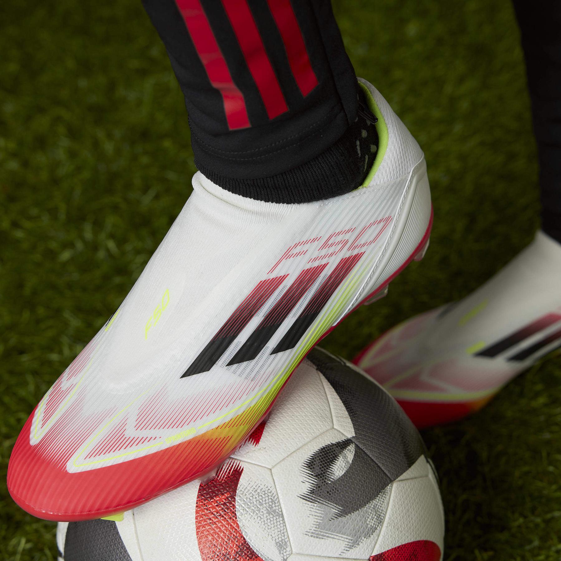 product/a/d/adidas_ie1239_19_footwear_photography_heromrktng_view_6-nw091625.jpg