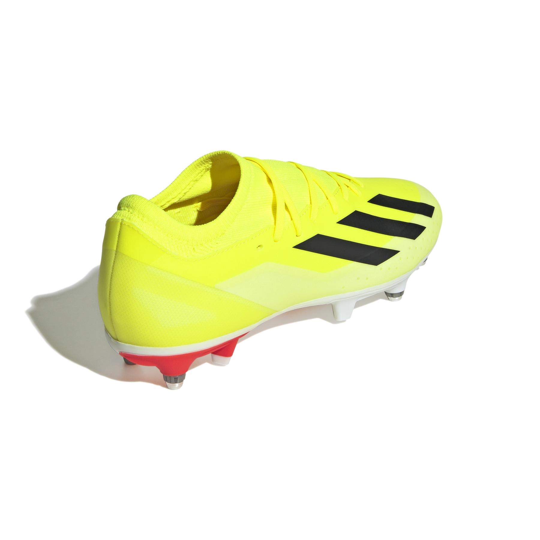 product/a/d/adidas_ie3436_6_footwear_photography_back_lateral_top_view_white-030824x.jpg