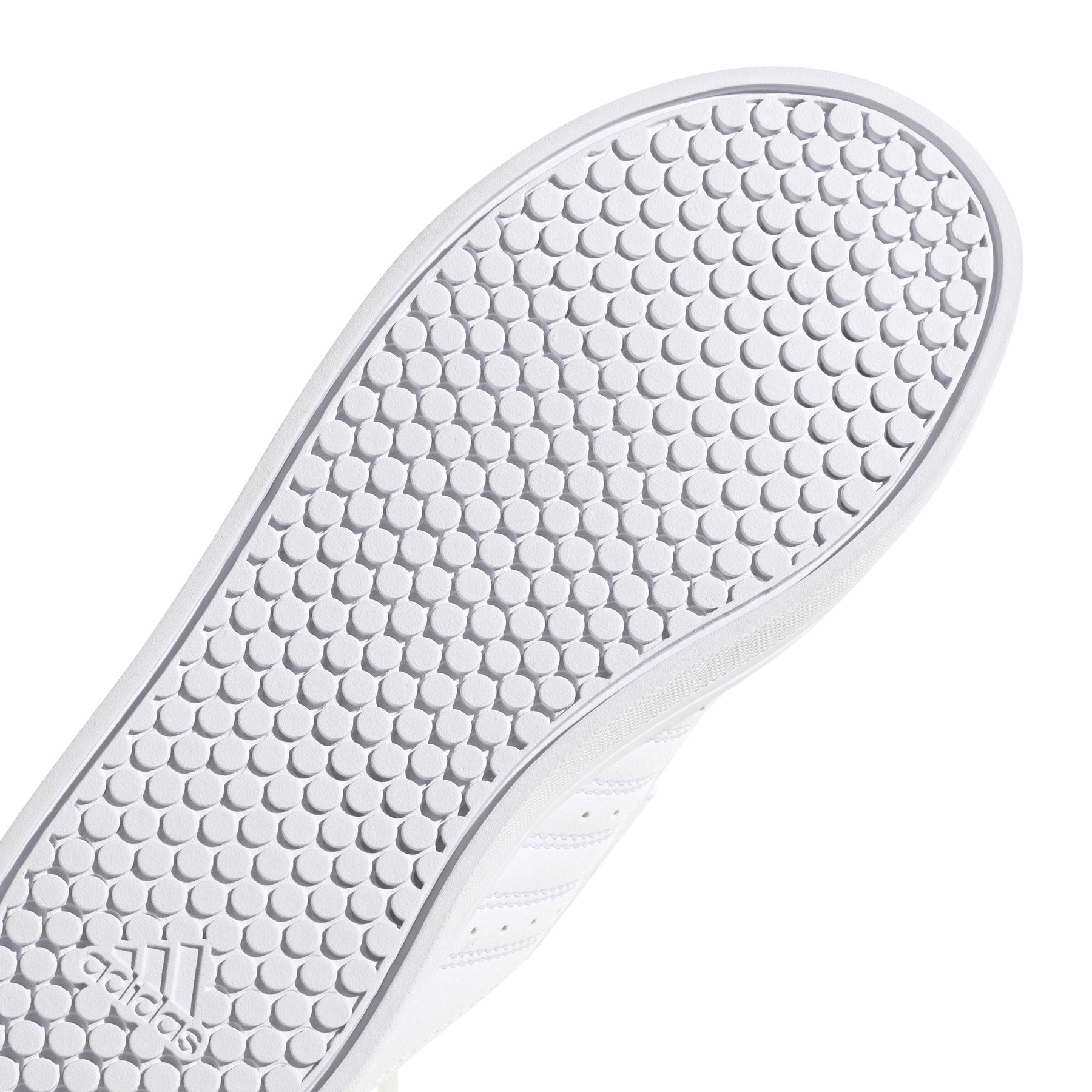product/a/d/adidas_ie3474_8_footwear_photography_detail_view_1_white-nw052424.jpg