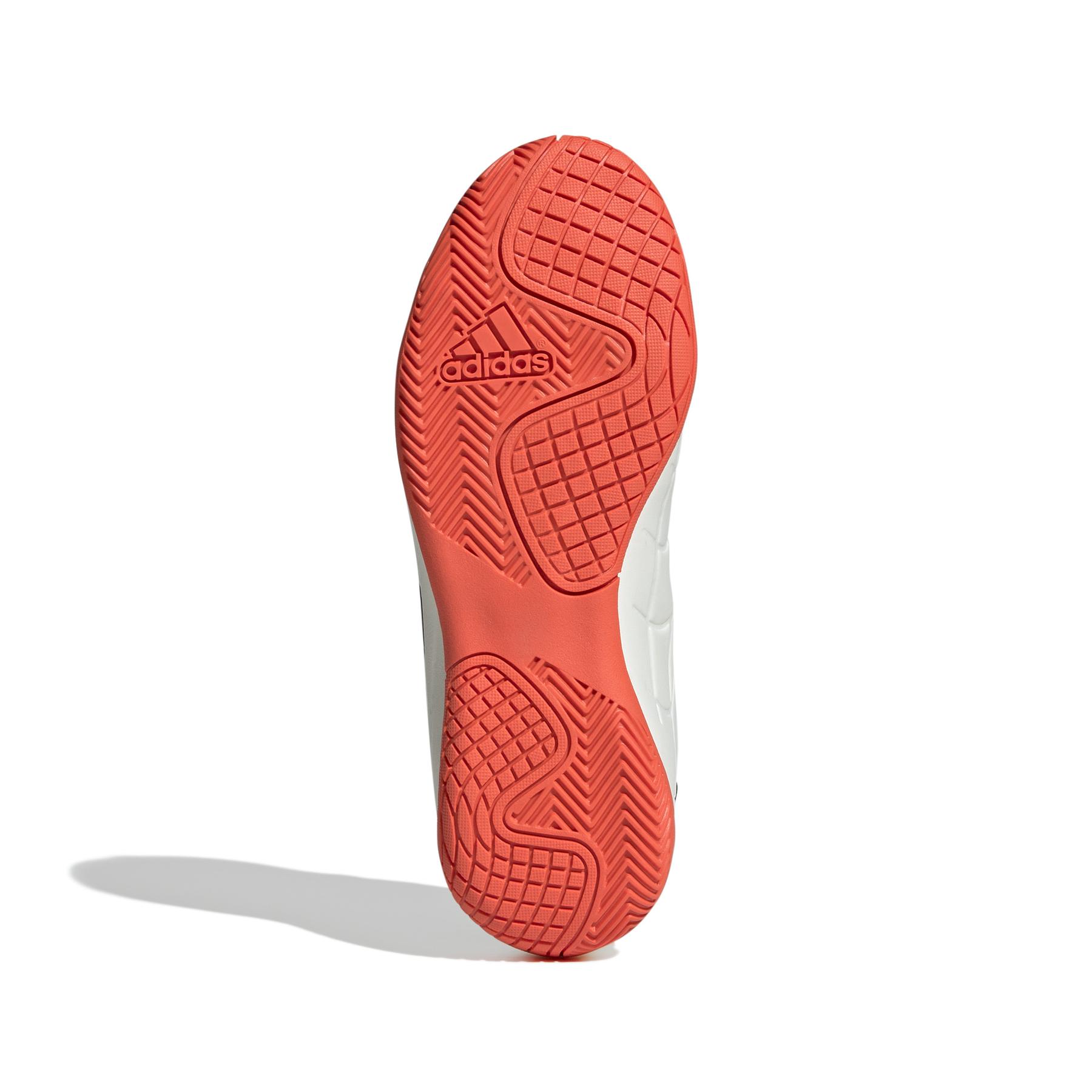product/a/d/adidas_ie7532_3_footwear_photography_bottom_view_white-030824.jpg