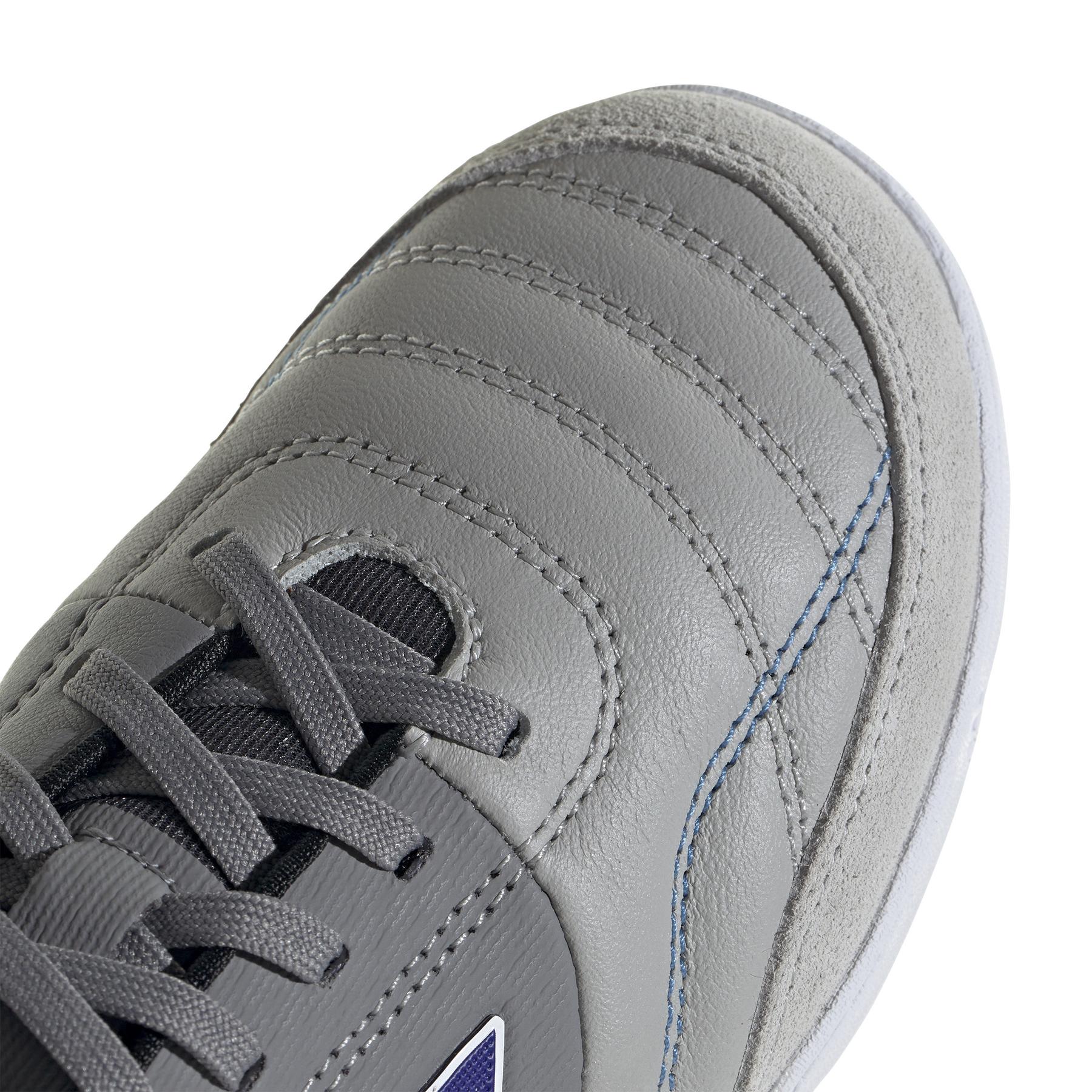 product/a/d/adidas_ie7562_7_footwear_photography_detail_view_1_white.jpg