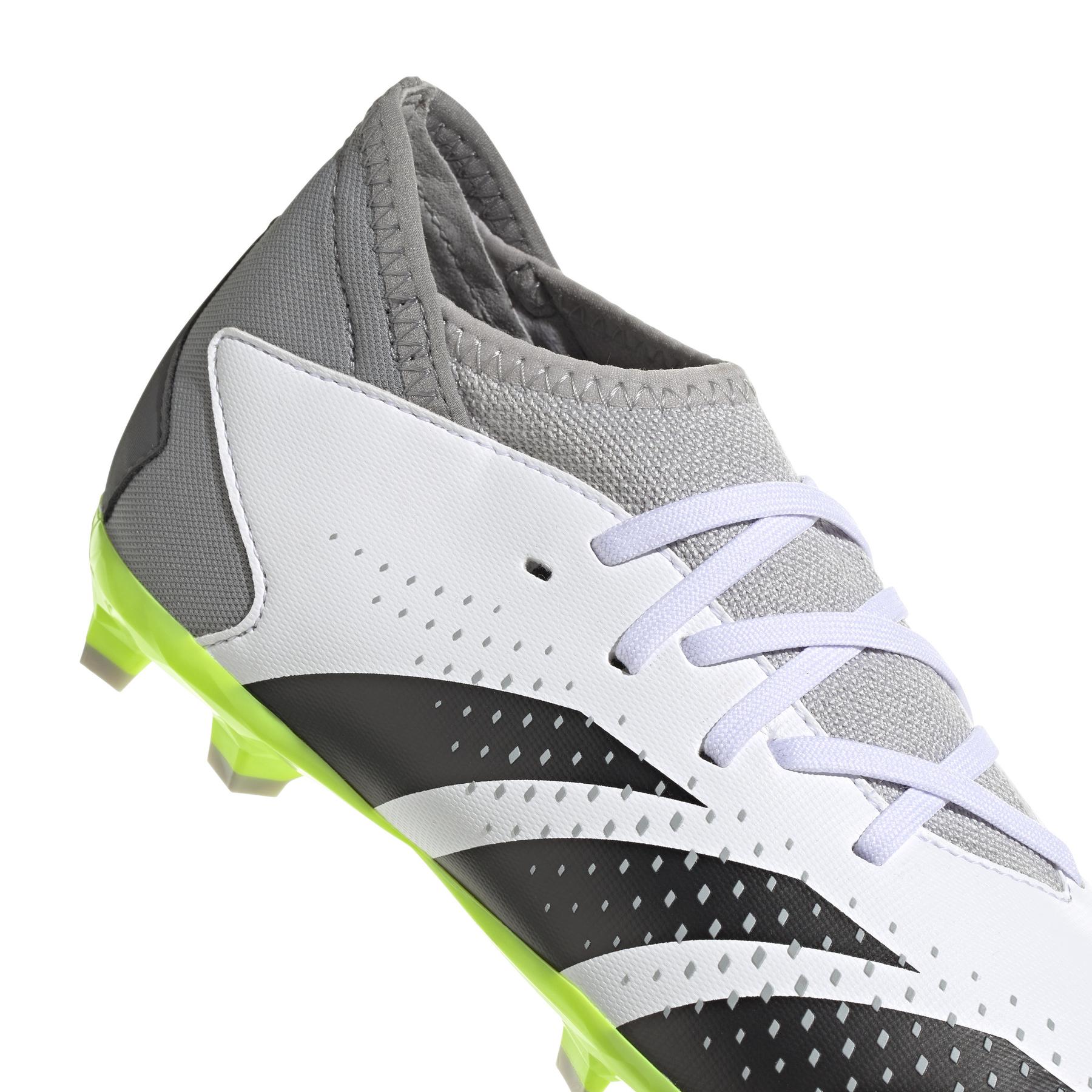 product/a/d/adidas_ie9504_8_footwear_photography_detail_view_2_white.jpg
