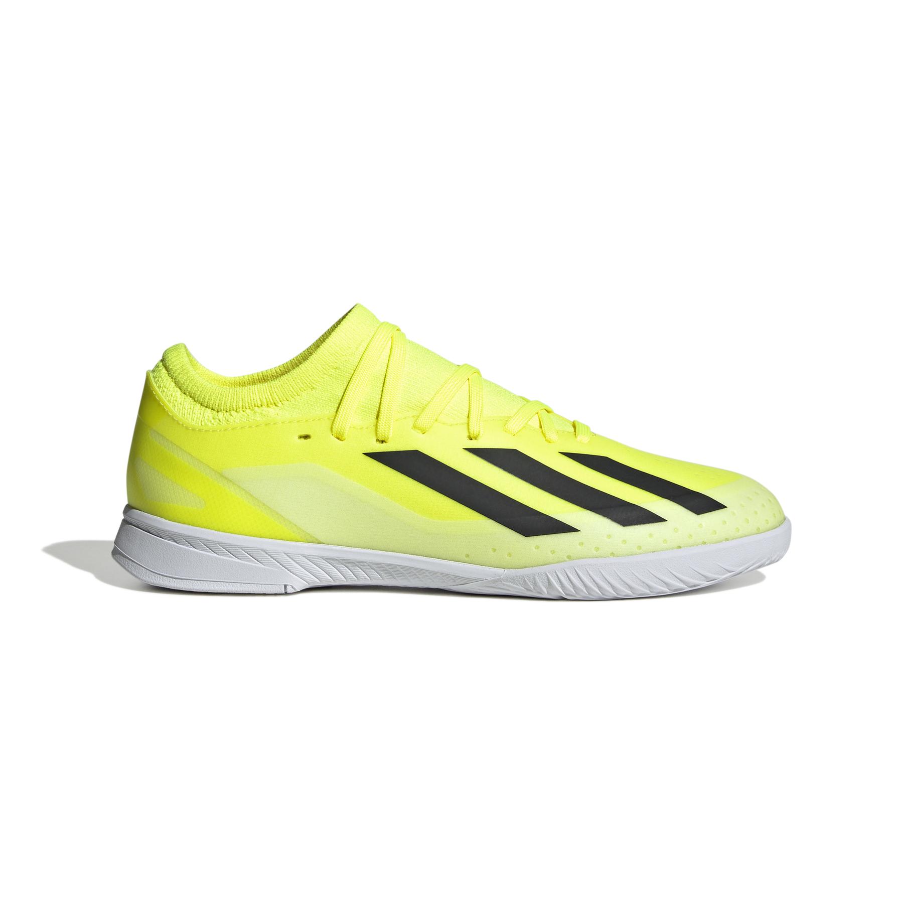 product/a/d/adidas_if0685_1_footwear_photography_side_lateral_center_view_white.jpg