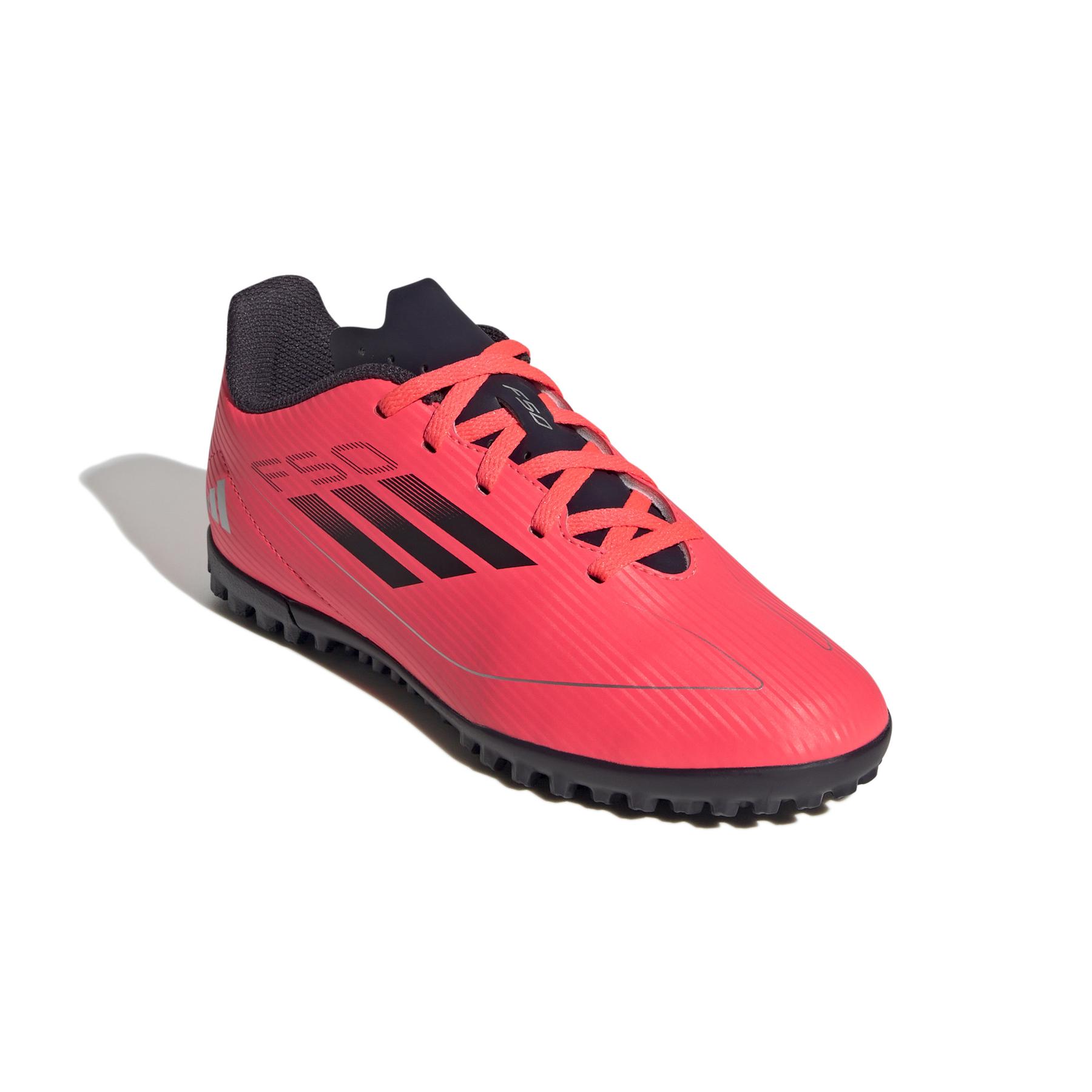 product/a/d/adidas_if1390_5_footwear_photography_front_lateral_top_view_white.jpg