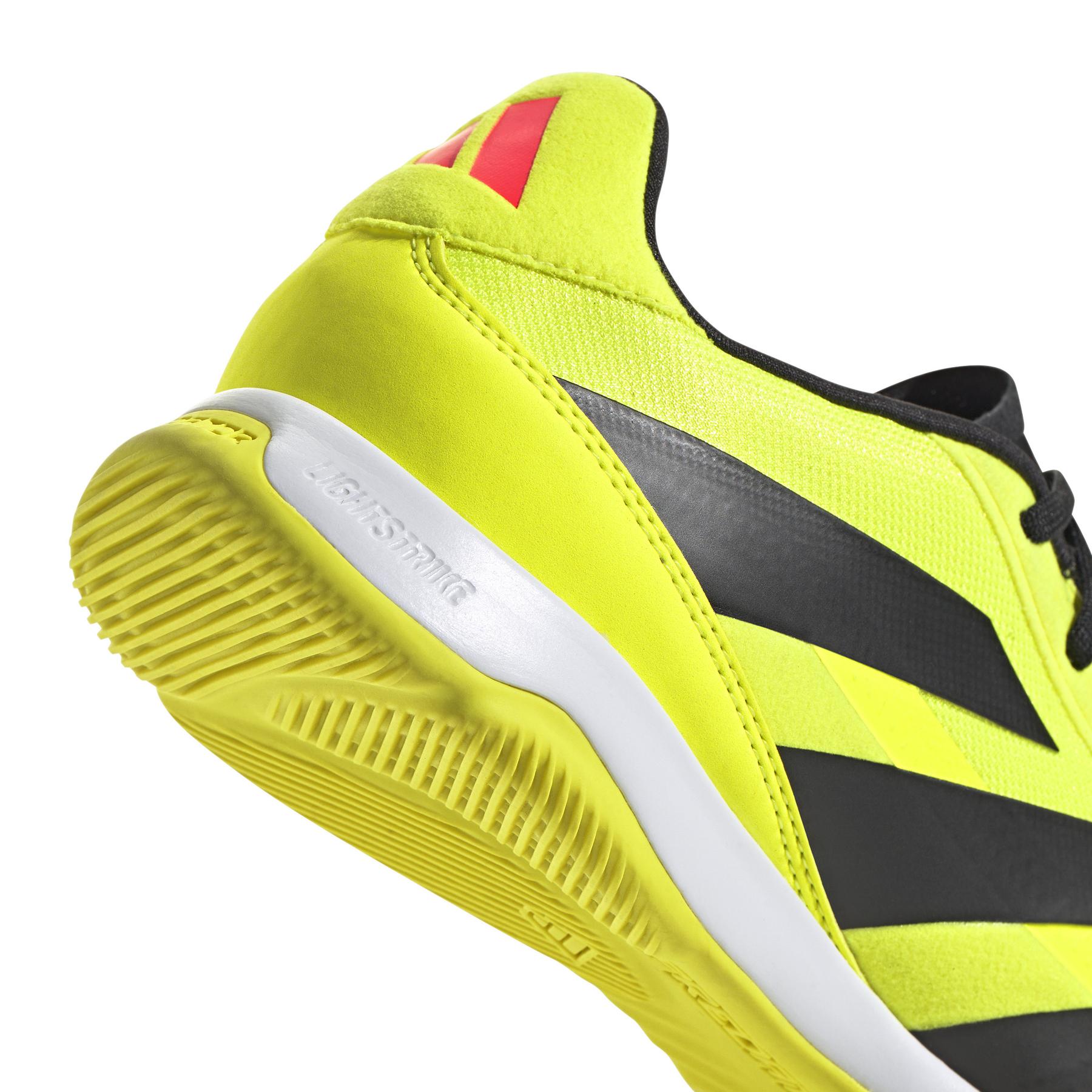 product/a/d/adidas_if5711_8_footwear_photography_detail_view_2_white-nw091625.jpg