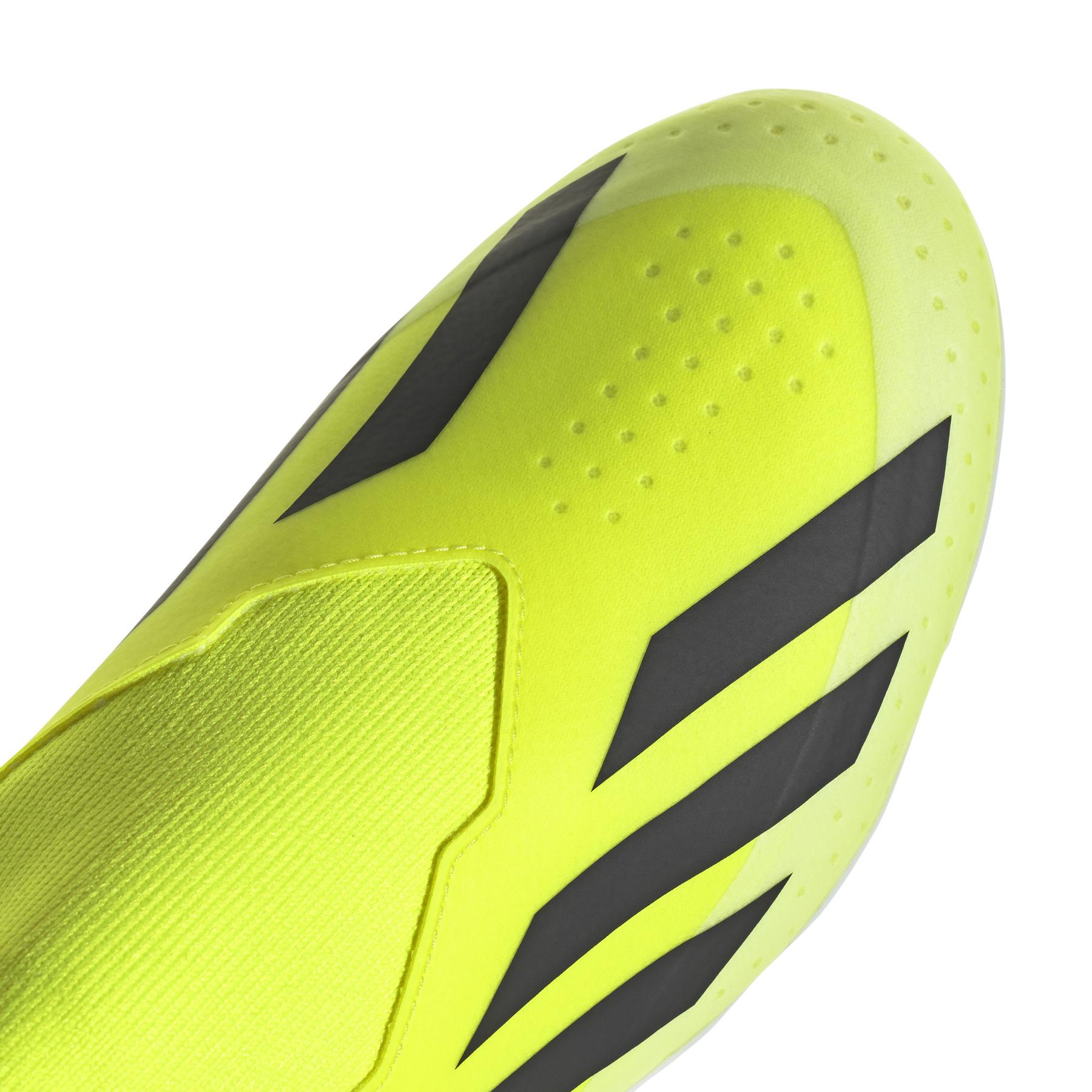 product/a/d/adidas_ig0622_7_footwear_photography_detail_view_3_white-new0201.jpg