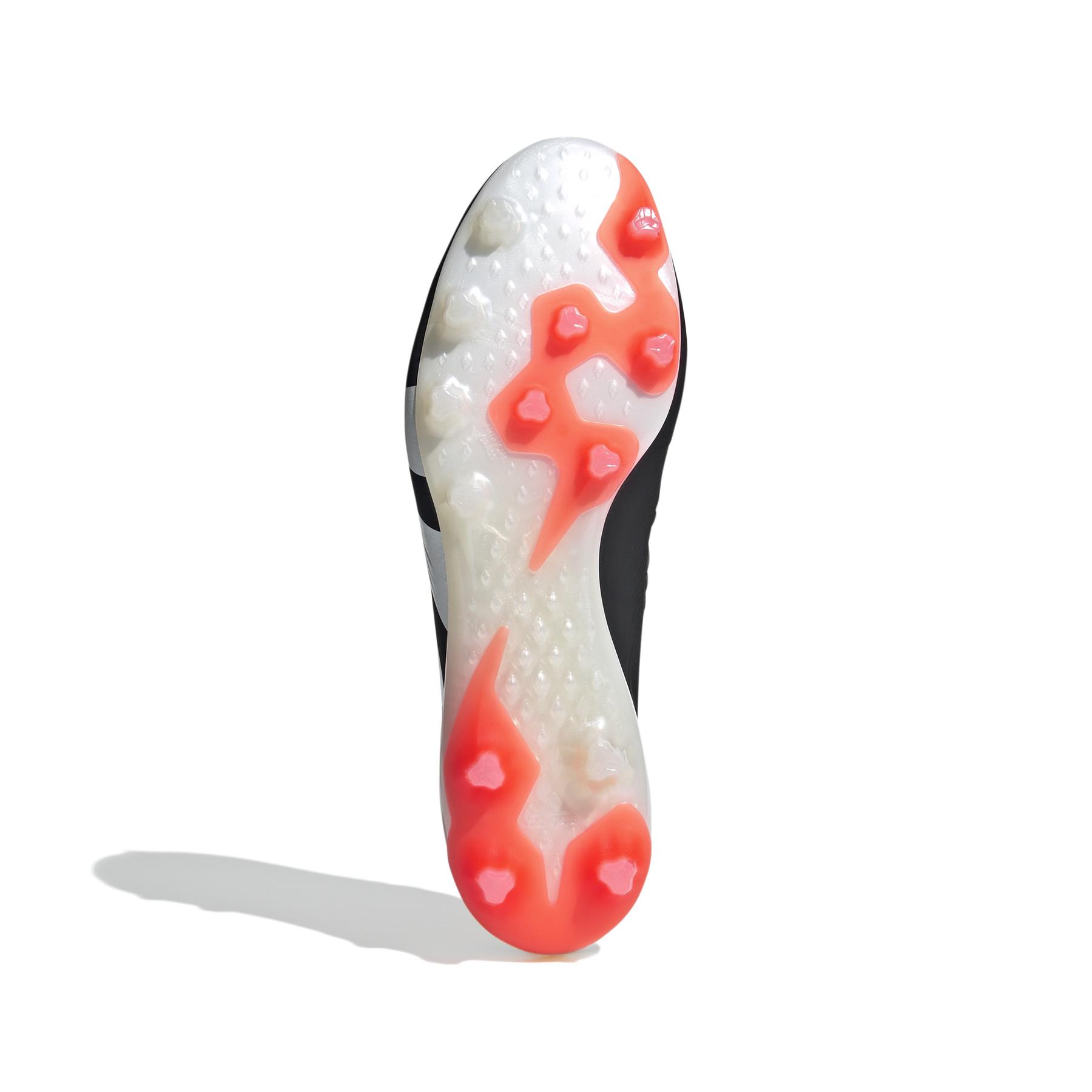 product/a/d/adidas_ig5453_3_footwear_photography_bottom_view_white-030824.jpg