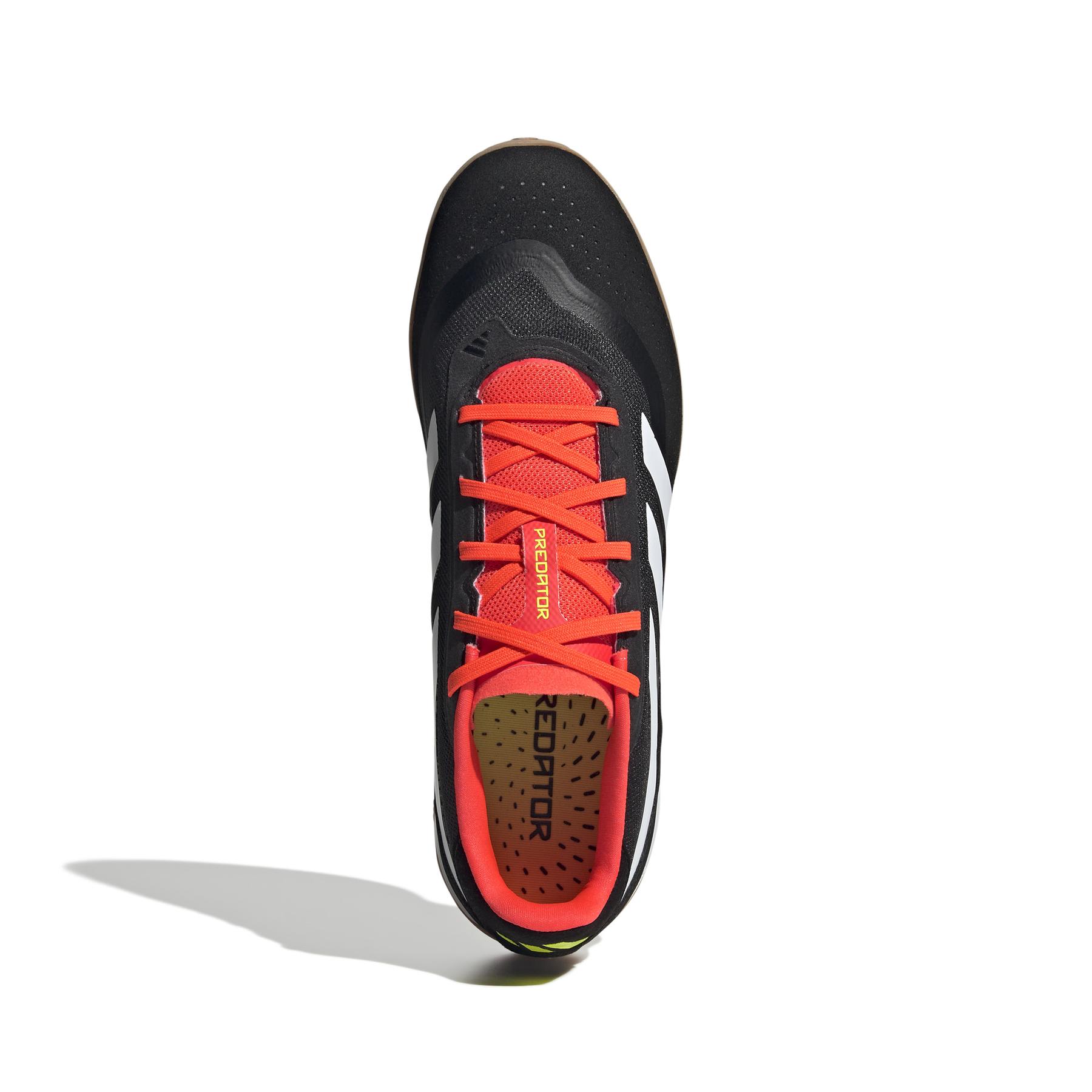 product/a/d/adidas_ig5456_2_footwear_photography_top_portrait_view_white-030824.jpg