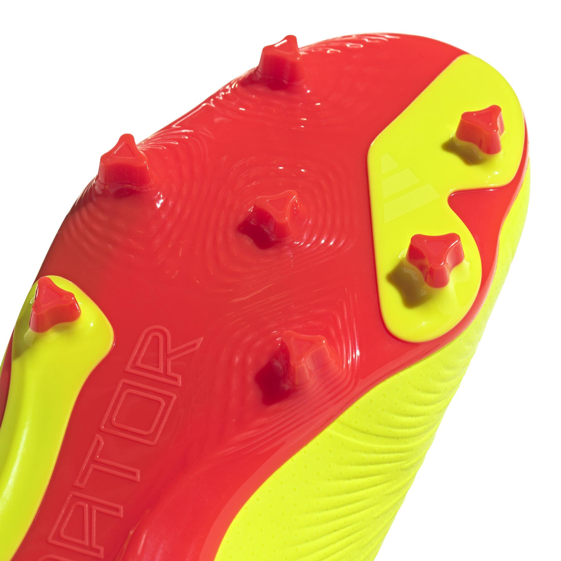 product/a/d/adidas_ig7755_8_footwear_photography_detail_view_2_white.jpg