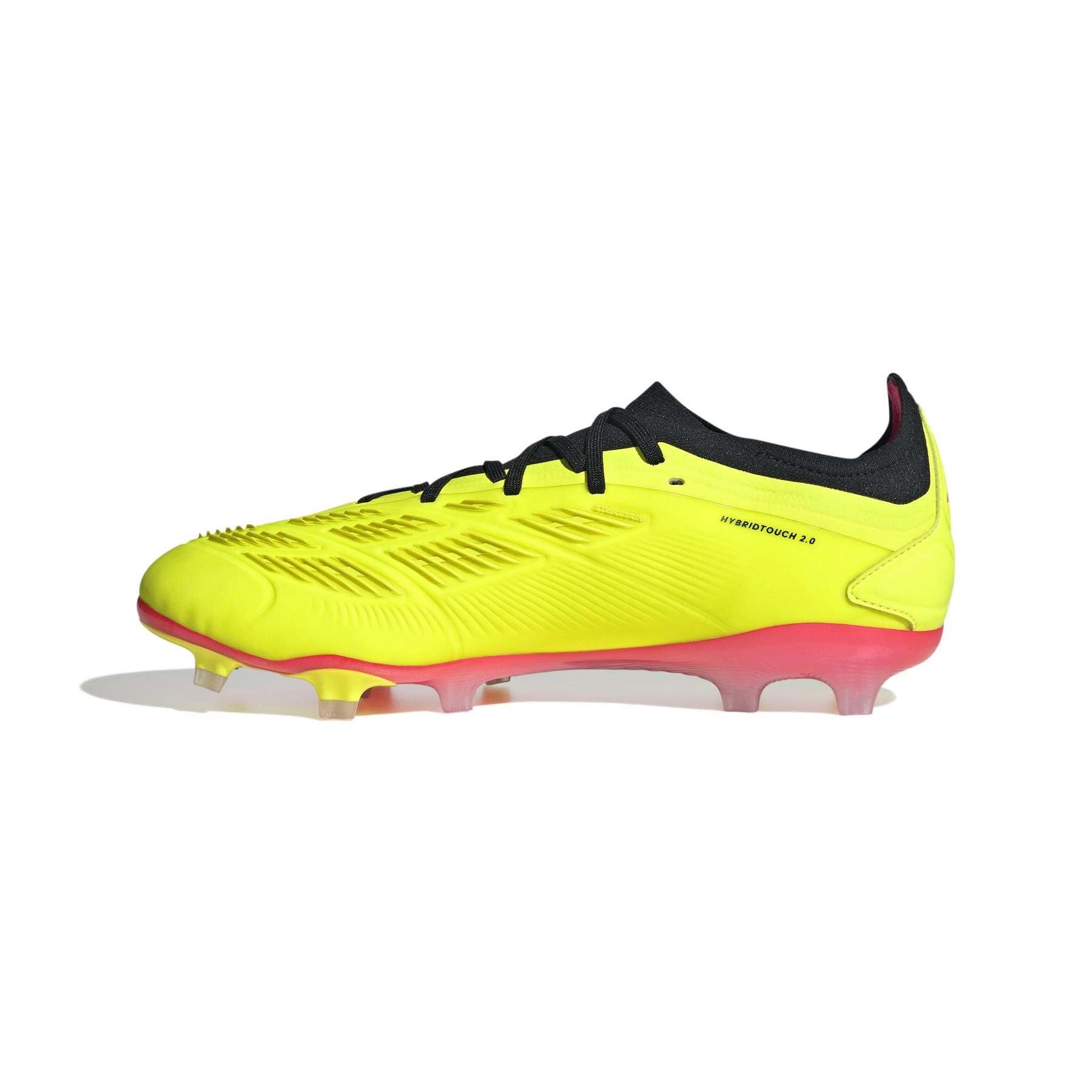 product/a/d/adidas_ig7776_4_footwear_photography_side_medial_center_view_white.jpg
