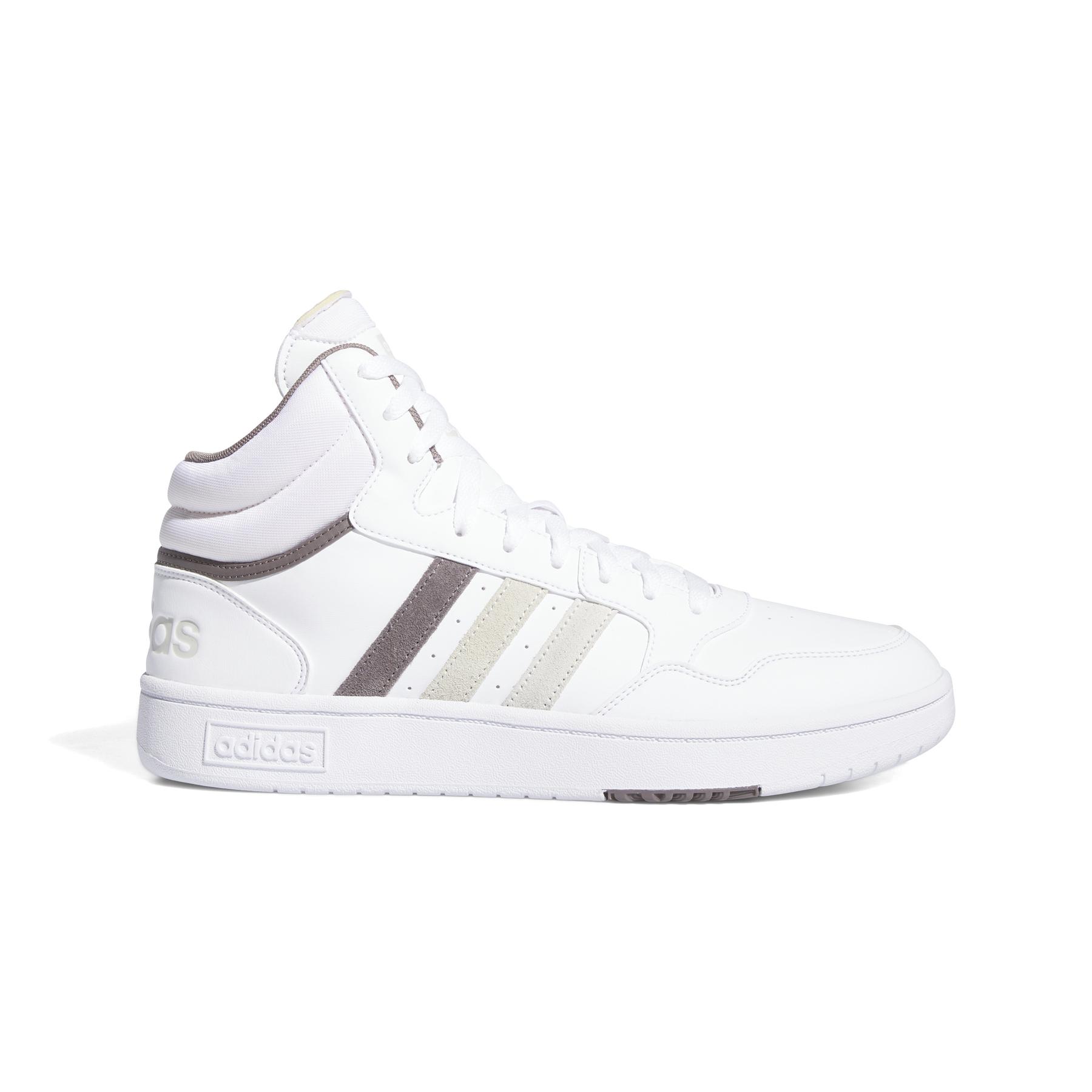 product/a/d/adidas_ih0162_1_footwear_photography_side_lateral_center_view_white.jpg