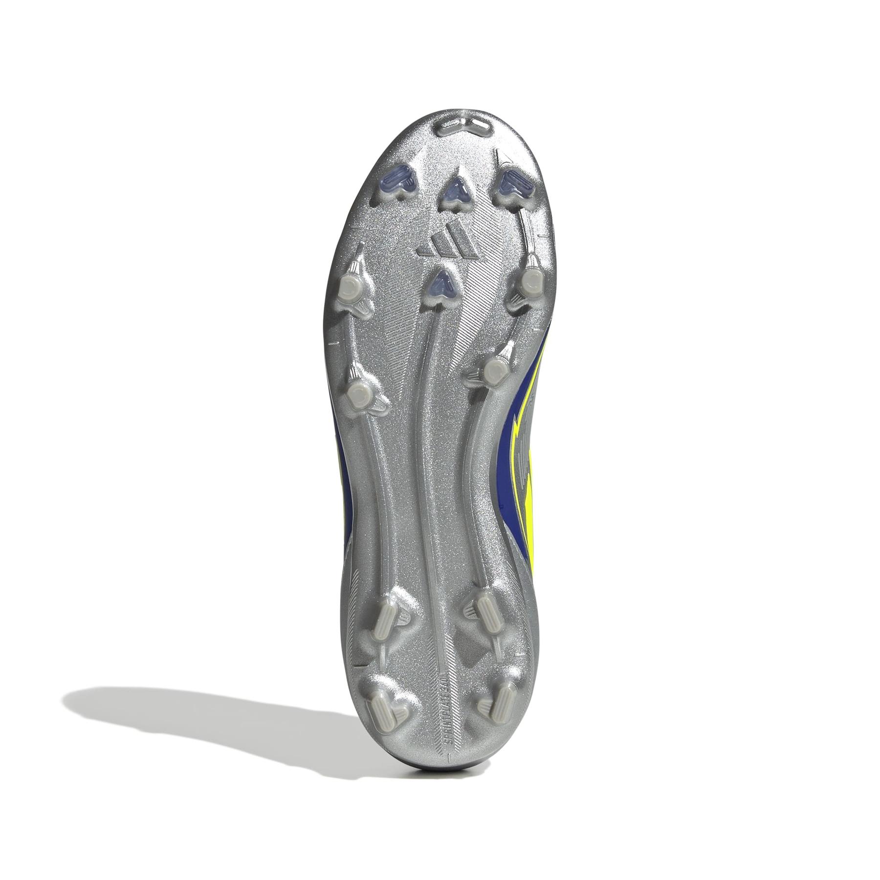 product/a/d/adidas_ih0921_3_footwear_photography_bottom_view_white-nw091625.jpg