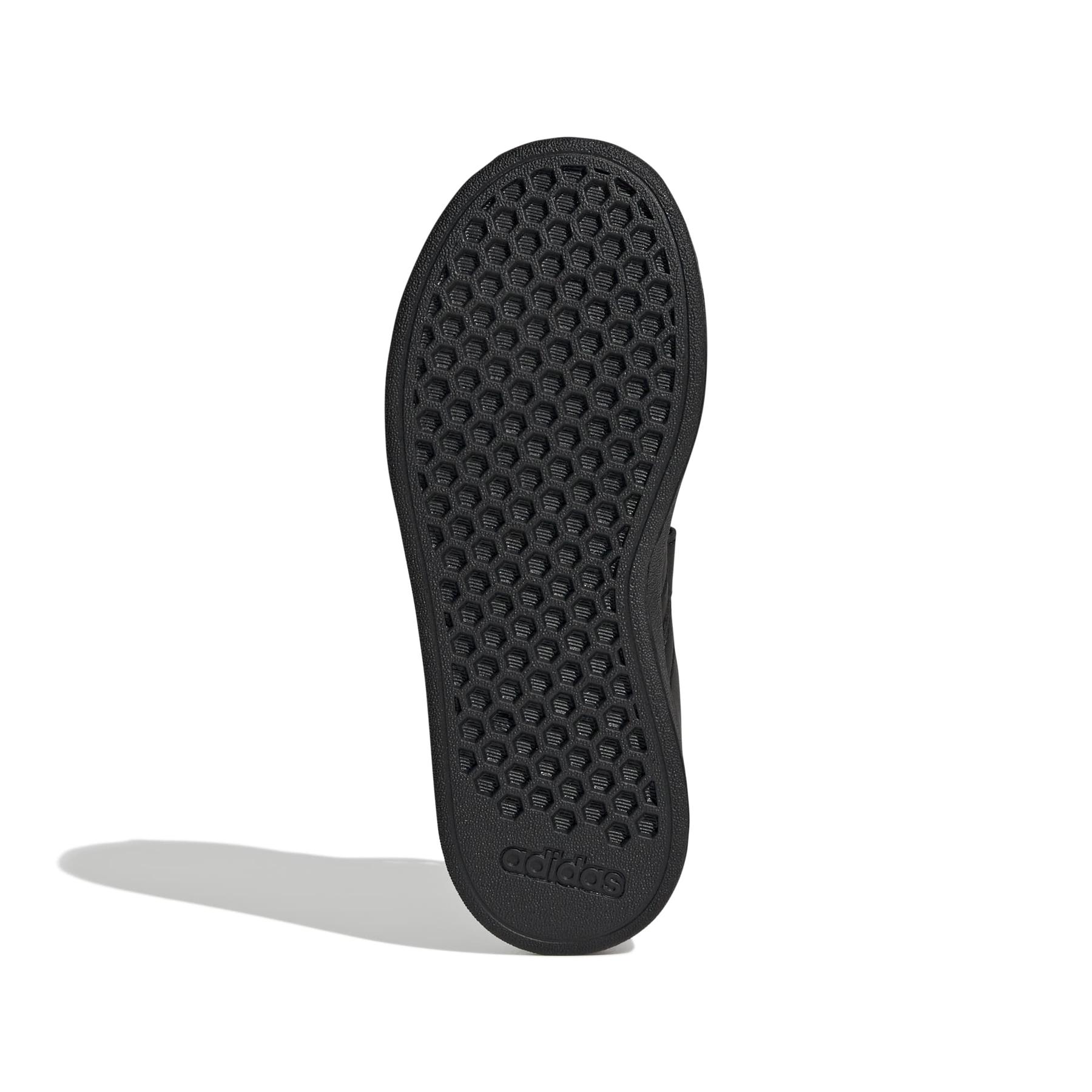 product/a/d/adidas_ih5530_4_footwear_photography_bottom_view_white-nw091625.jpg