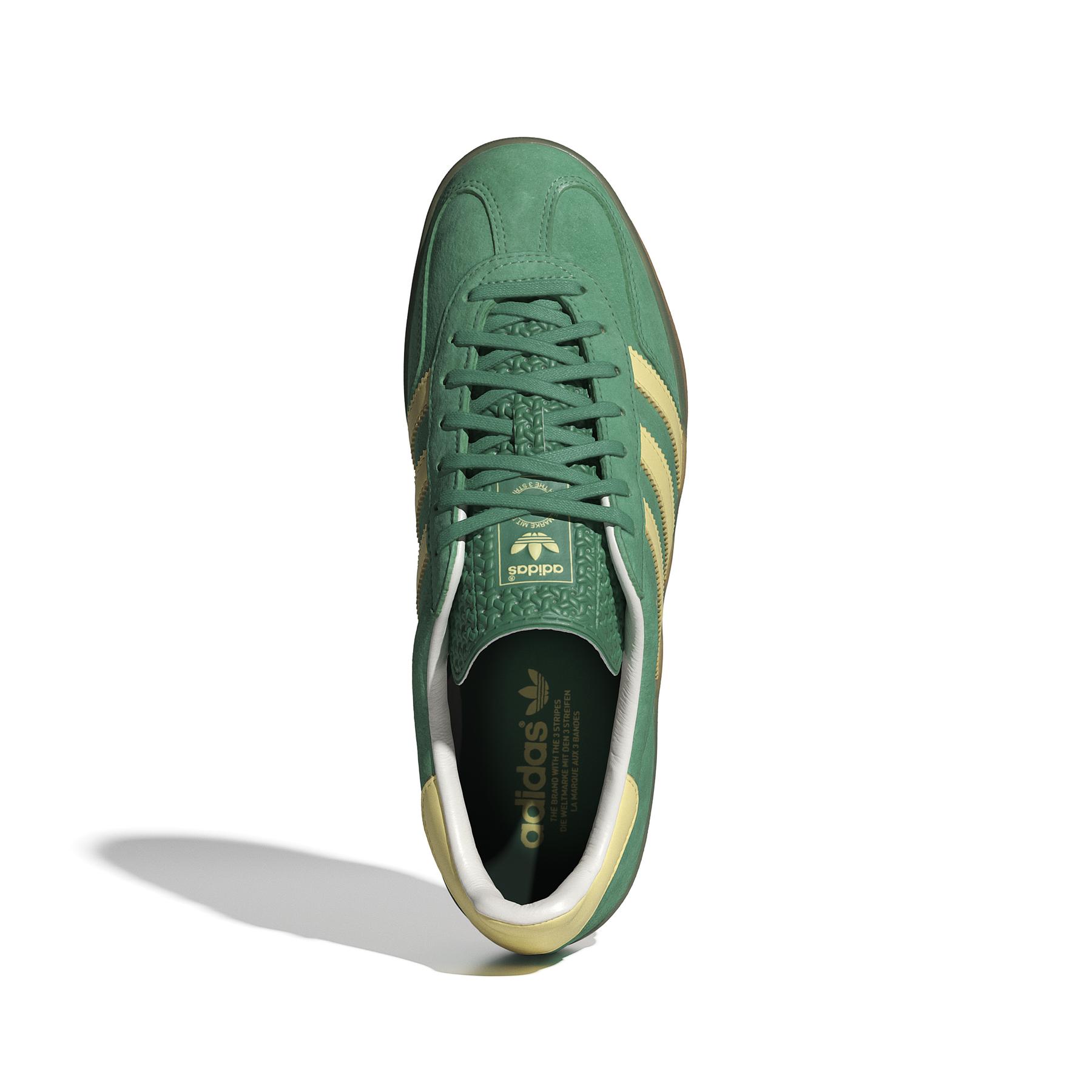 product/a/d/adidas_ih7500_3_footwear_photography_top_portrait_view_white.jpg