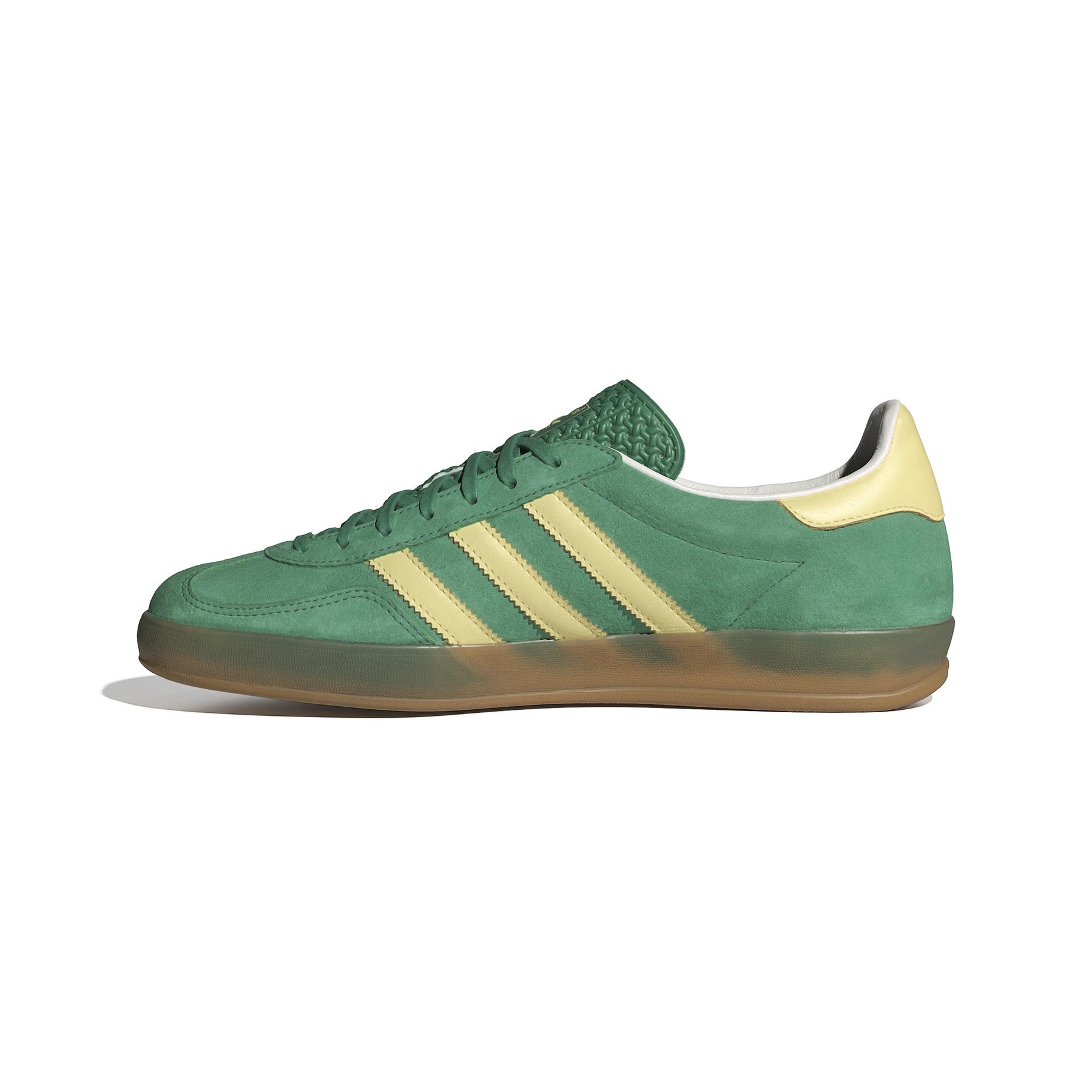 product/a/d/adidas_ih7500_5_footwear_photography_side_medial_center_view_white.jpg
