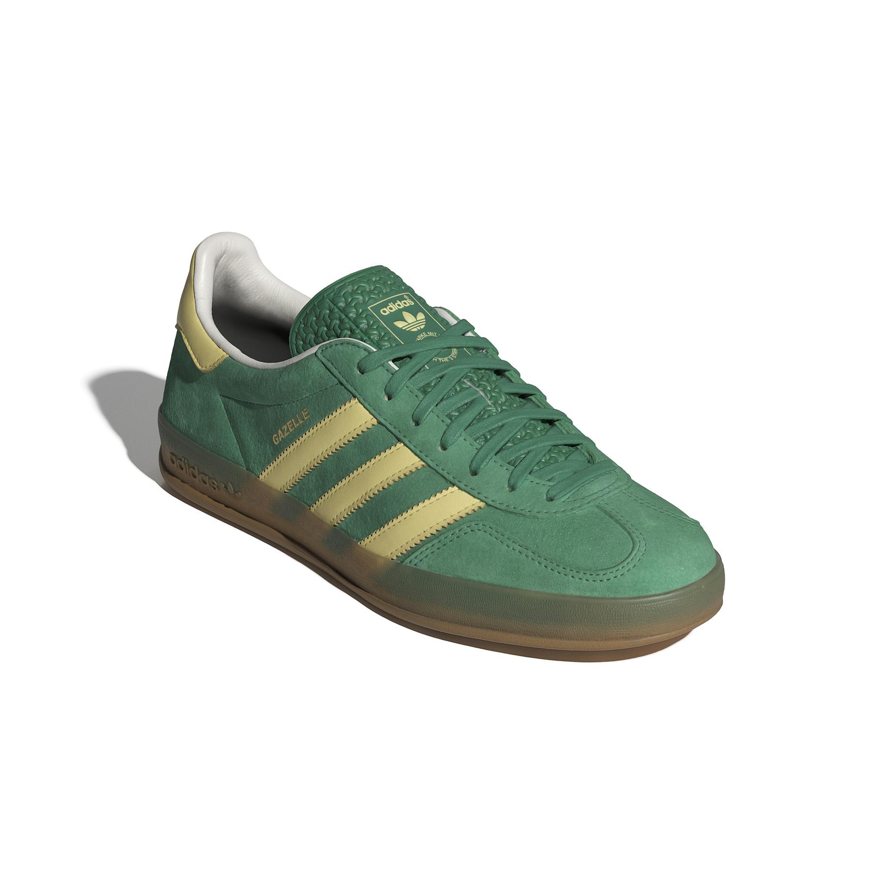 product/a/d/adidas_ih7500_6_footwear_photography_front_lateral_top_view_white.jpg