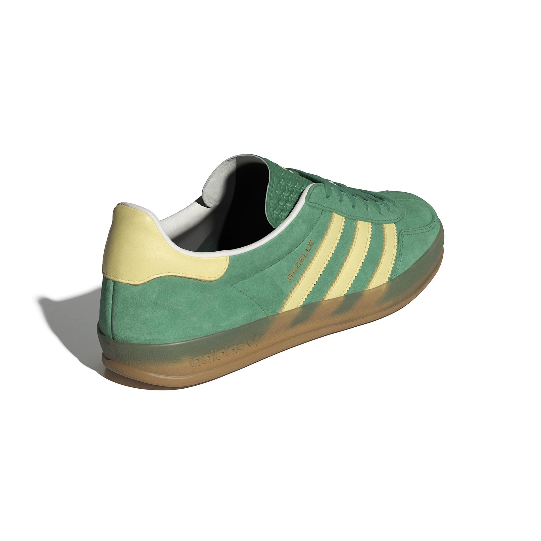 product/a/d/adidas_ih7500_7_footwear_photography_back_lateral_top_view_white.jpg