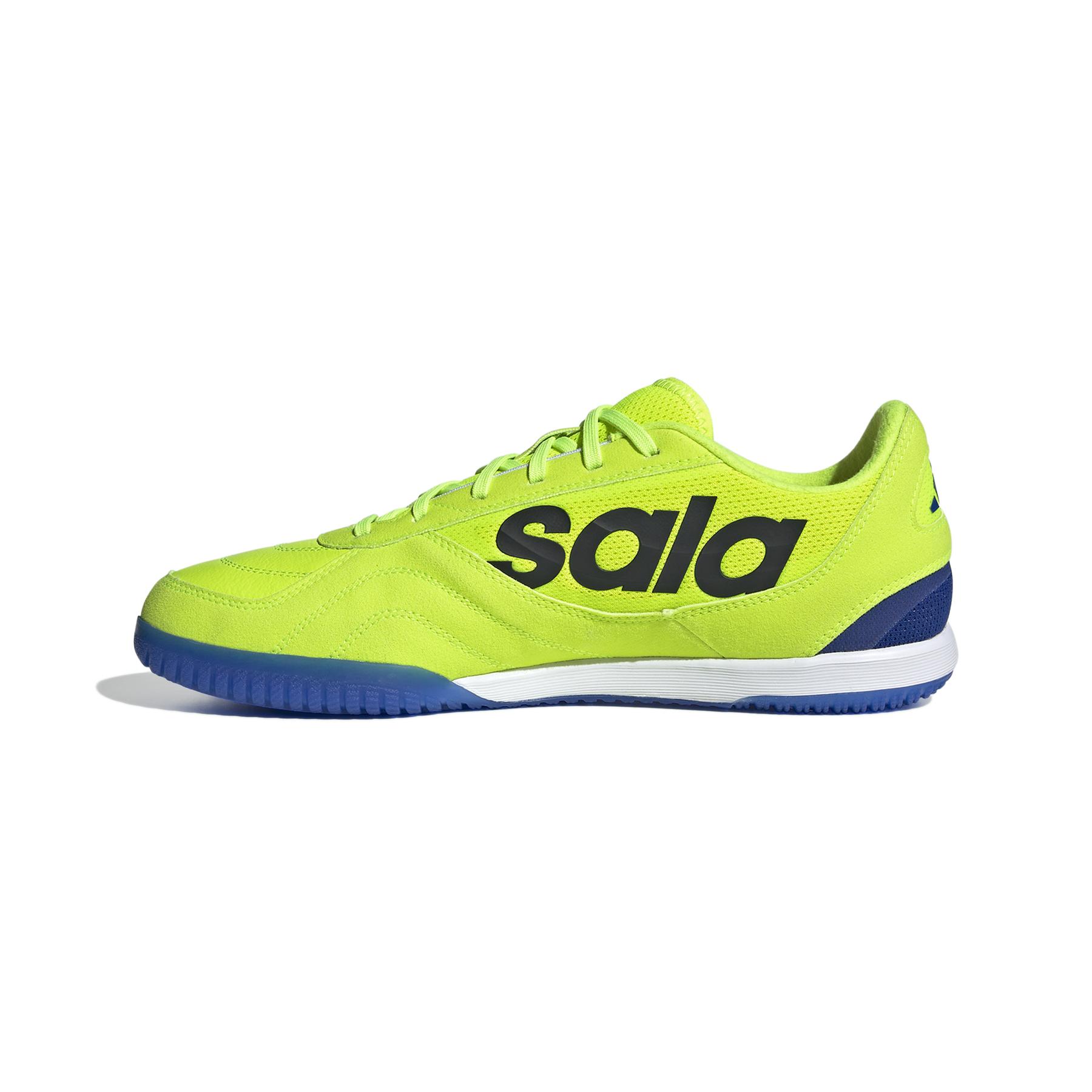product/a/d/adidas_ih7685_4_footwear_photography_side_medial_center_view_white.jpg