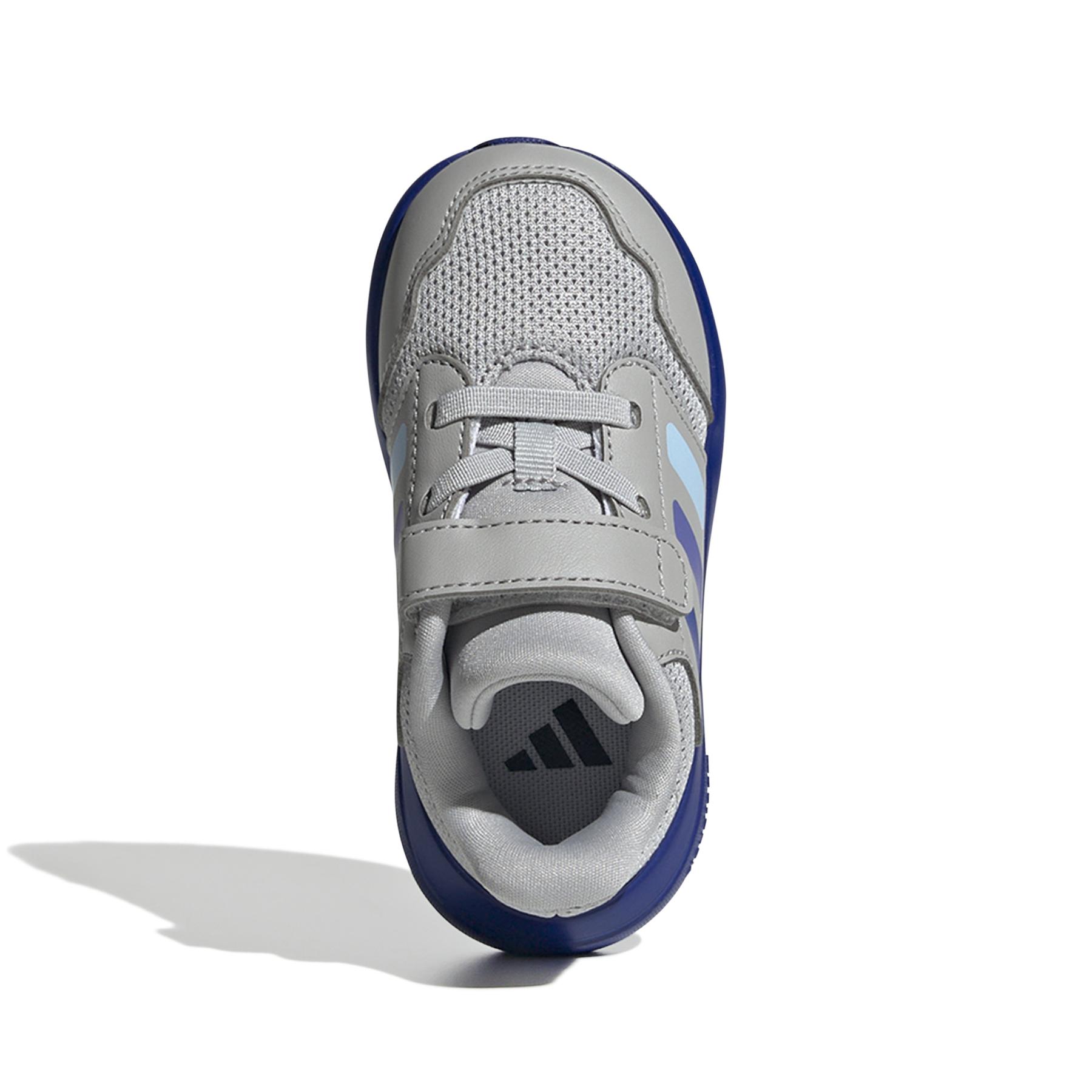 product/a/d/adidas_ih7782_3_footwear_photography_top_portrait_view_white.jpg