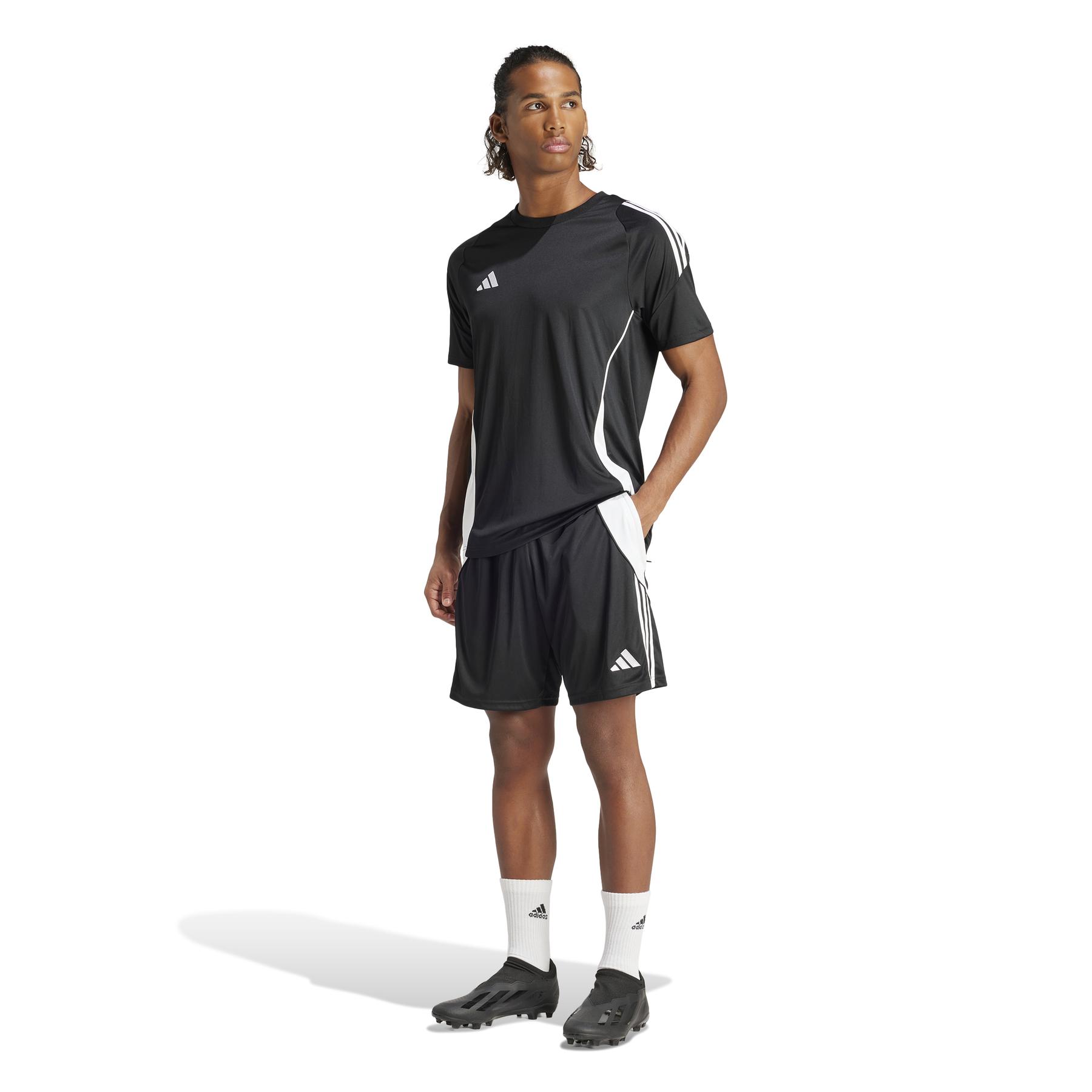 product/a/d/adidas_ij7676_8_apparel_on_model_standard_outfit_view_white.jpg