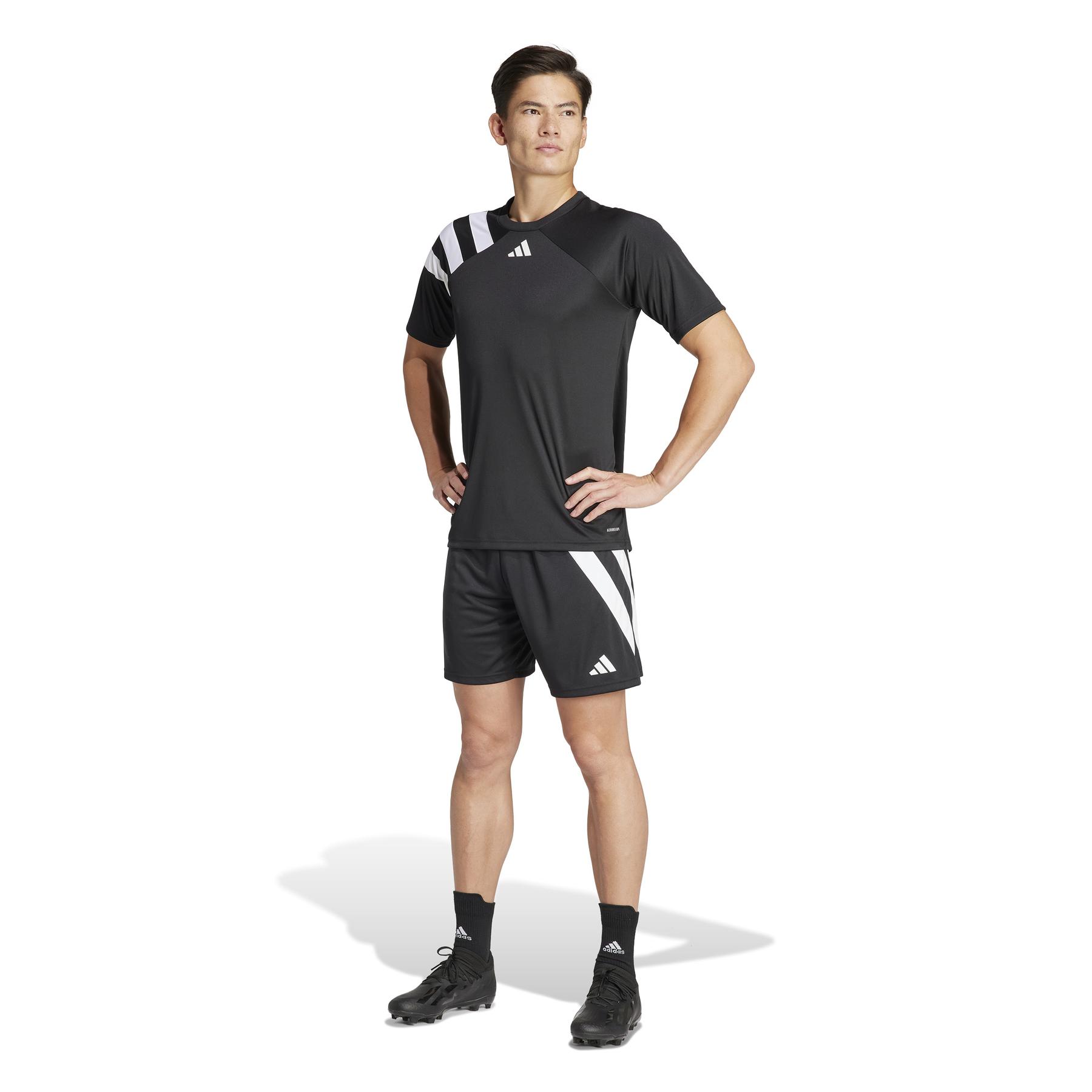 product/a/d/adidas_ik5739_8_apparel_on_model_standard_outfit_view_white.jpg