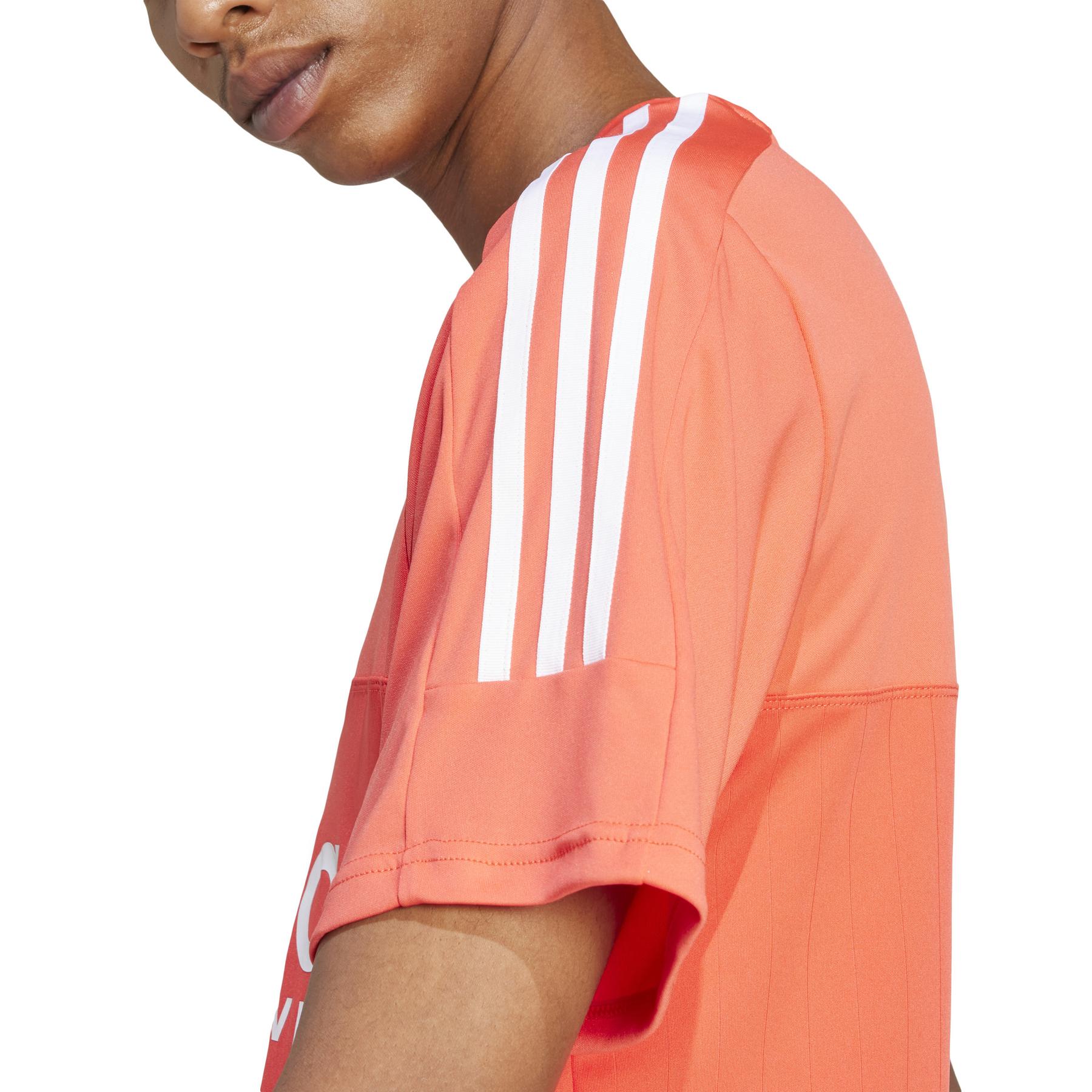 product/a/d/adidas_il5662_8_apparel_on_model_detail_view_2_white-nw052224.jpg