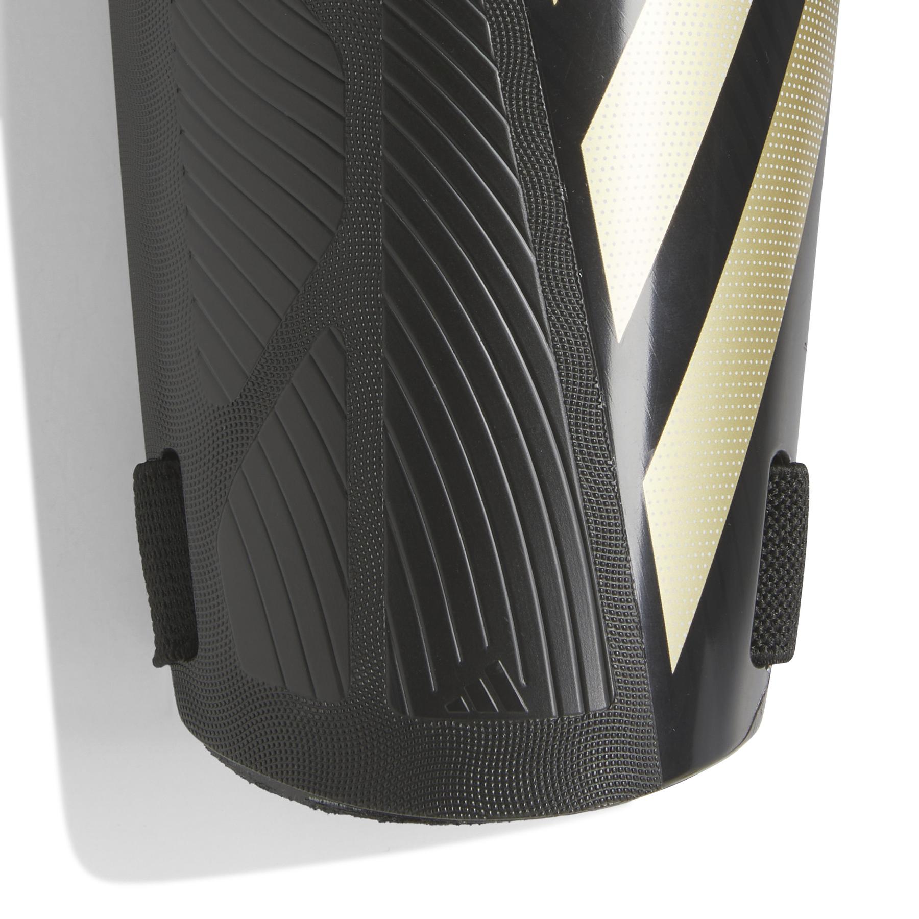 product/a/d/adidas_ip3998_2_hardware_photography_detail_view_1_white.jpg
