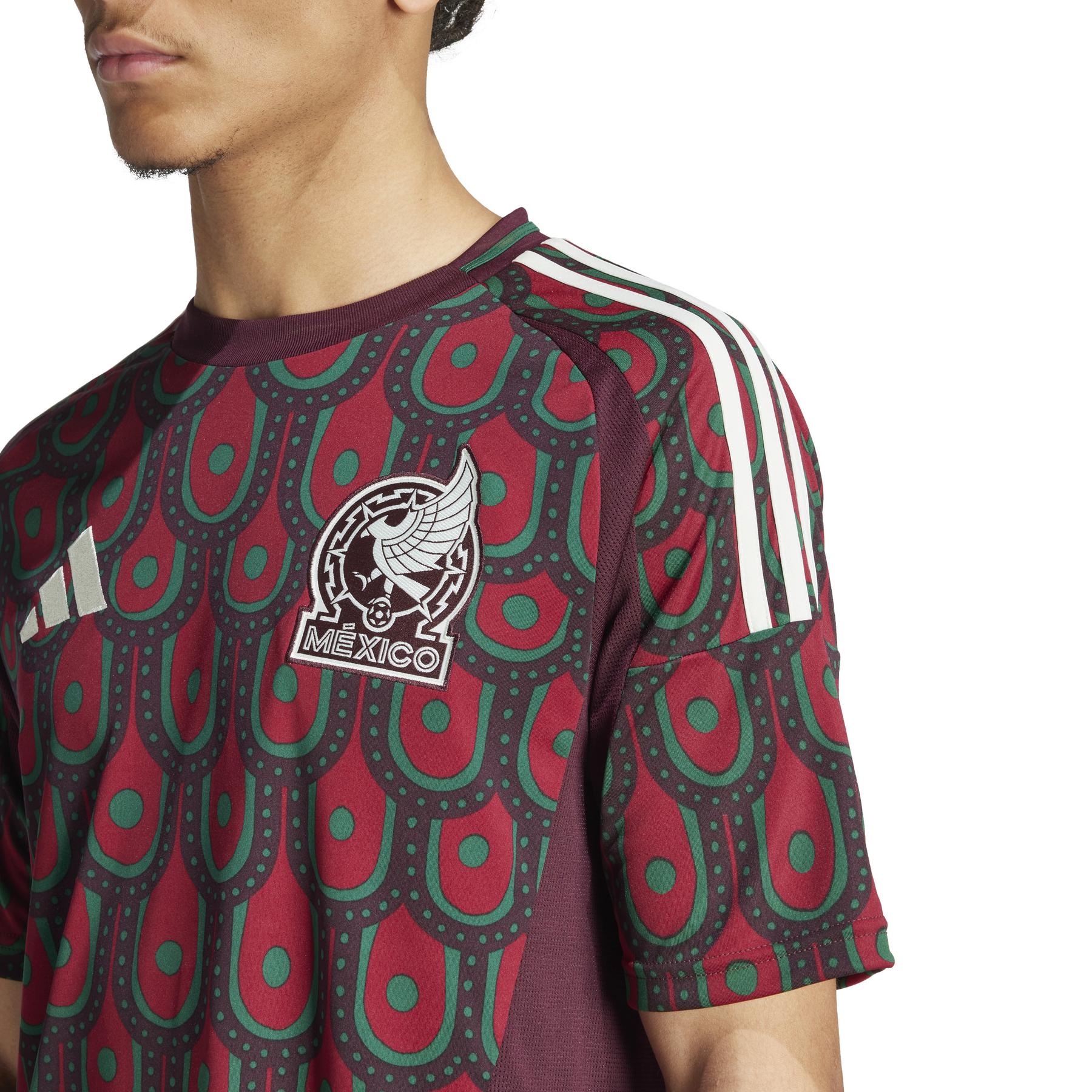 product/a/d/adidas_ip6377_8_apparel_on_model_detail_view_1_white.jpg
