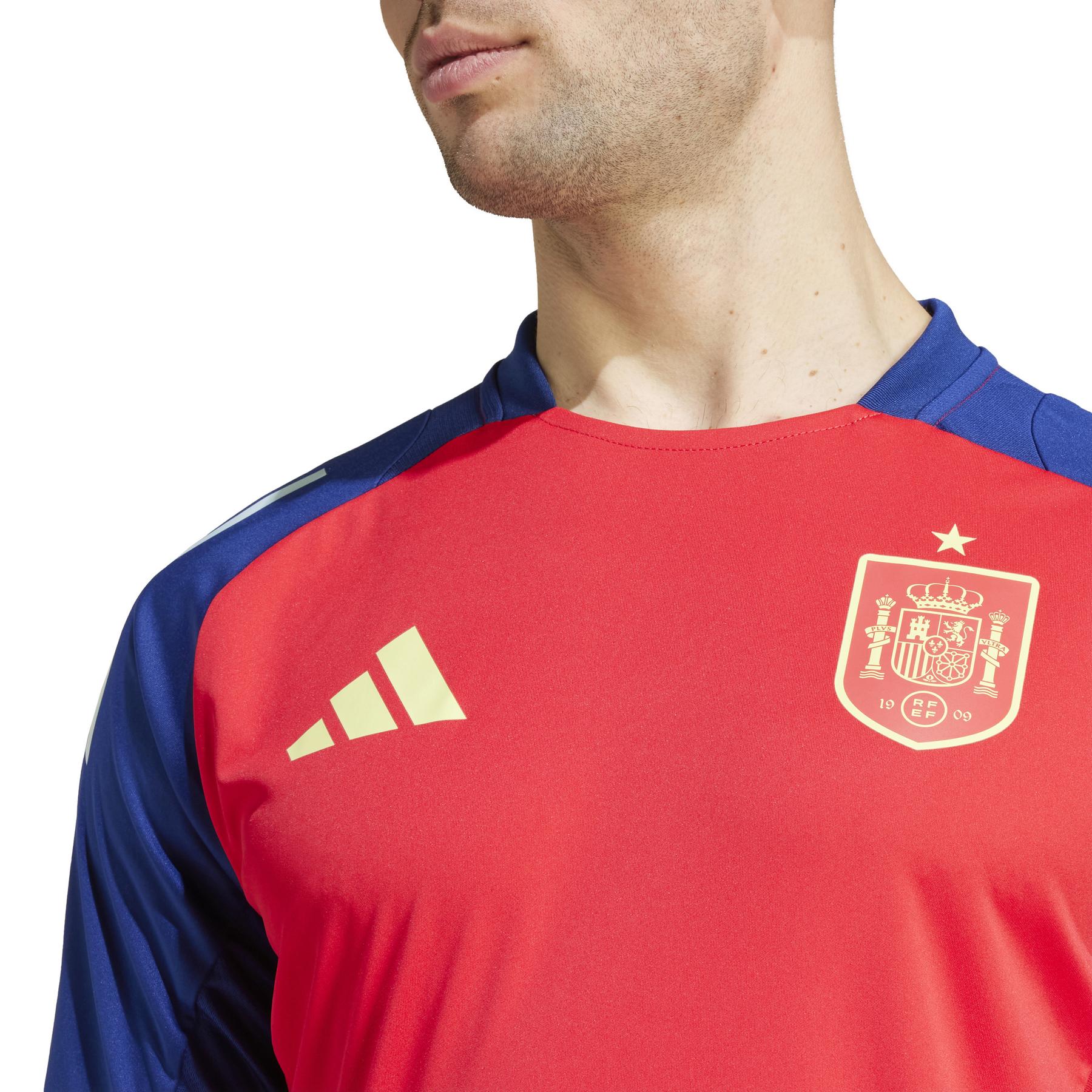 product/a/d/adidas_ip6412_5_apparel_on_model_detail_view_1_white.jpg