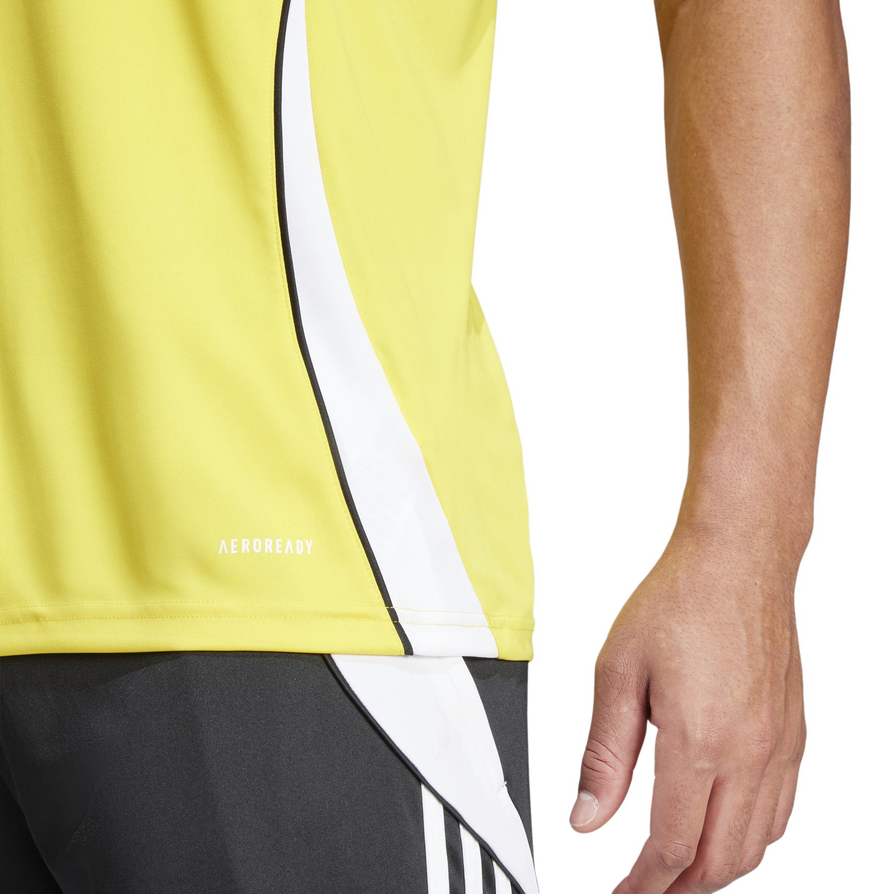 product/a/d/adidas_is1015_9_apparel_on_model_detail_view_1_white.jpg