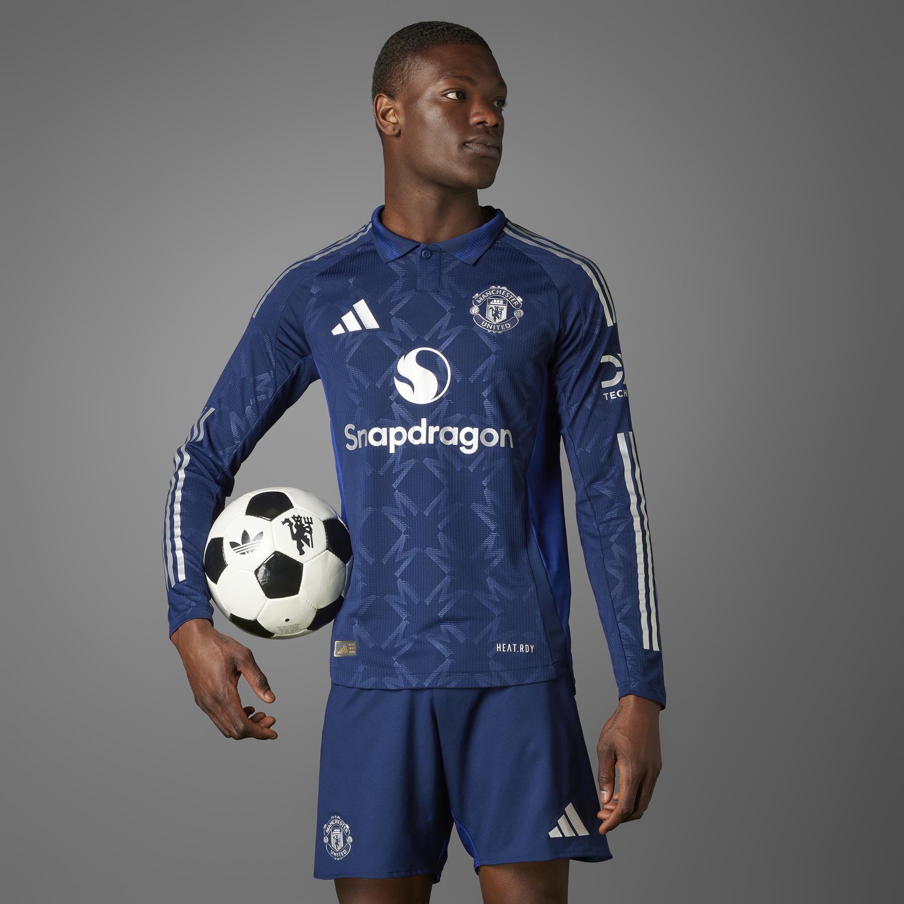 product/a/d/adidas_it1982_blue_11.jpg
