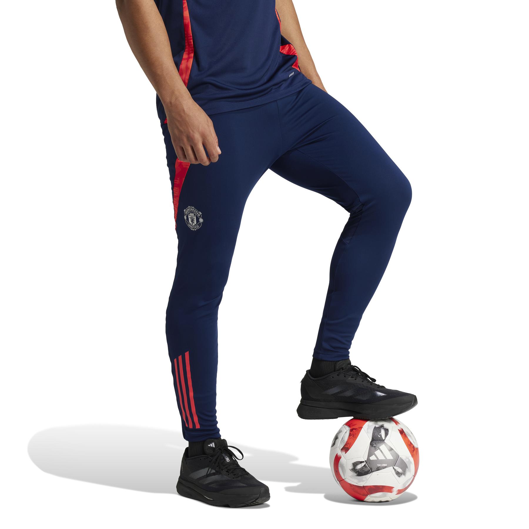 product/a/d/adidas_it2012_5_apparel_on_model_walking_view_white.jpg