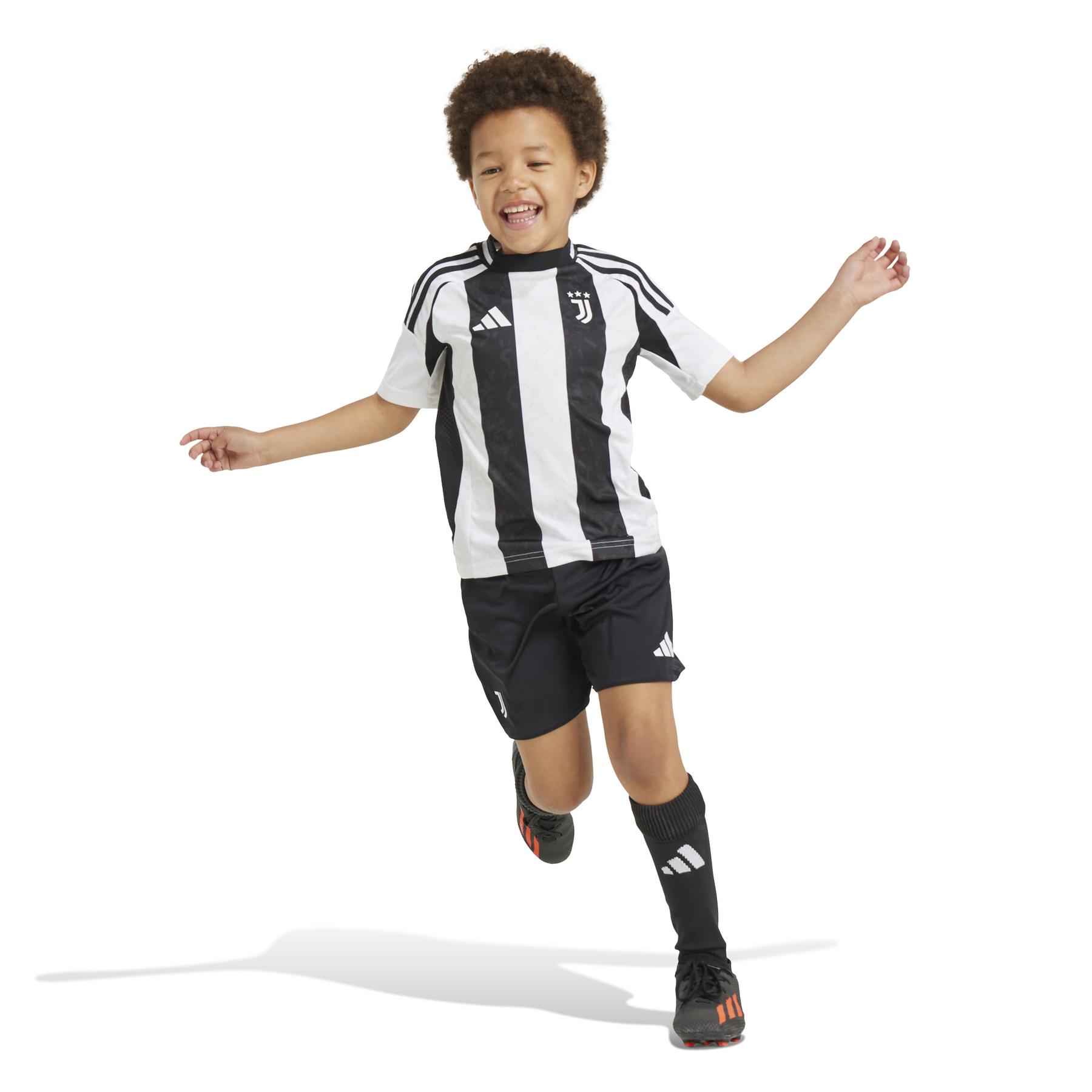 product/a/d/adidas_it3542_6_apparel_on_model_walking_view_white.jpg