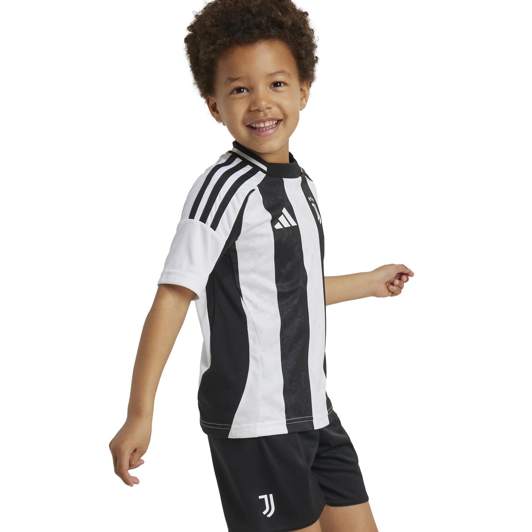 product/a/d/adidas_it3542_7_apparel_on_model_detail_view_1_white.jpg