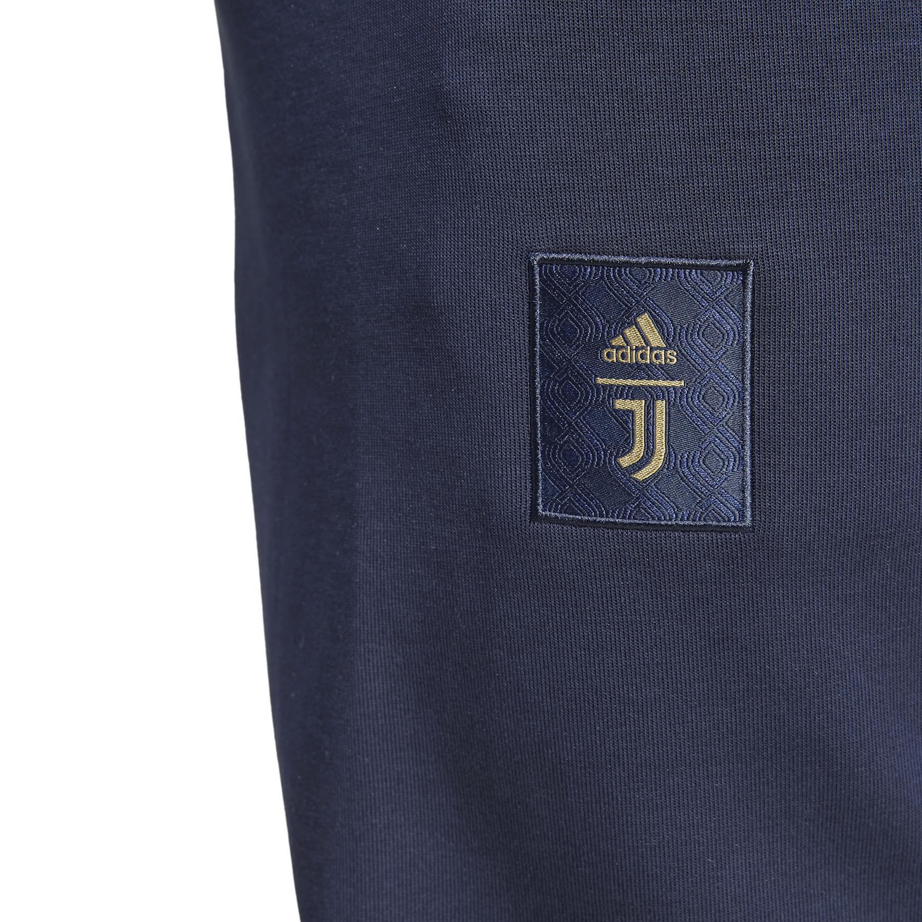 product/a/d/adidas_it3844_8_apparel_on_model_detail_view_2_white.jpg