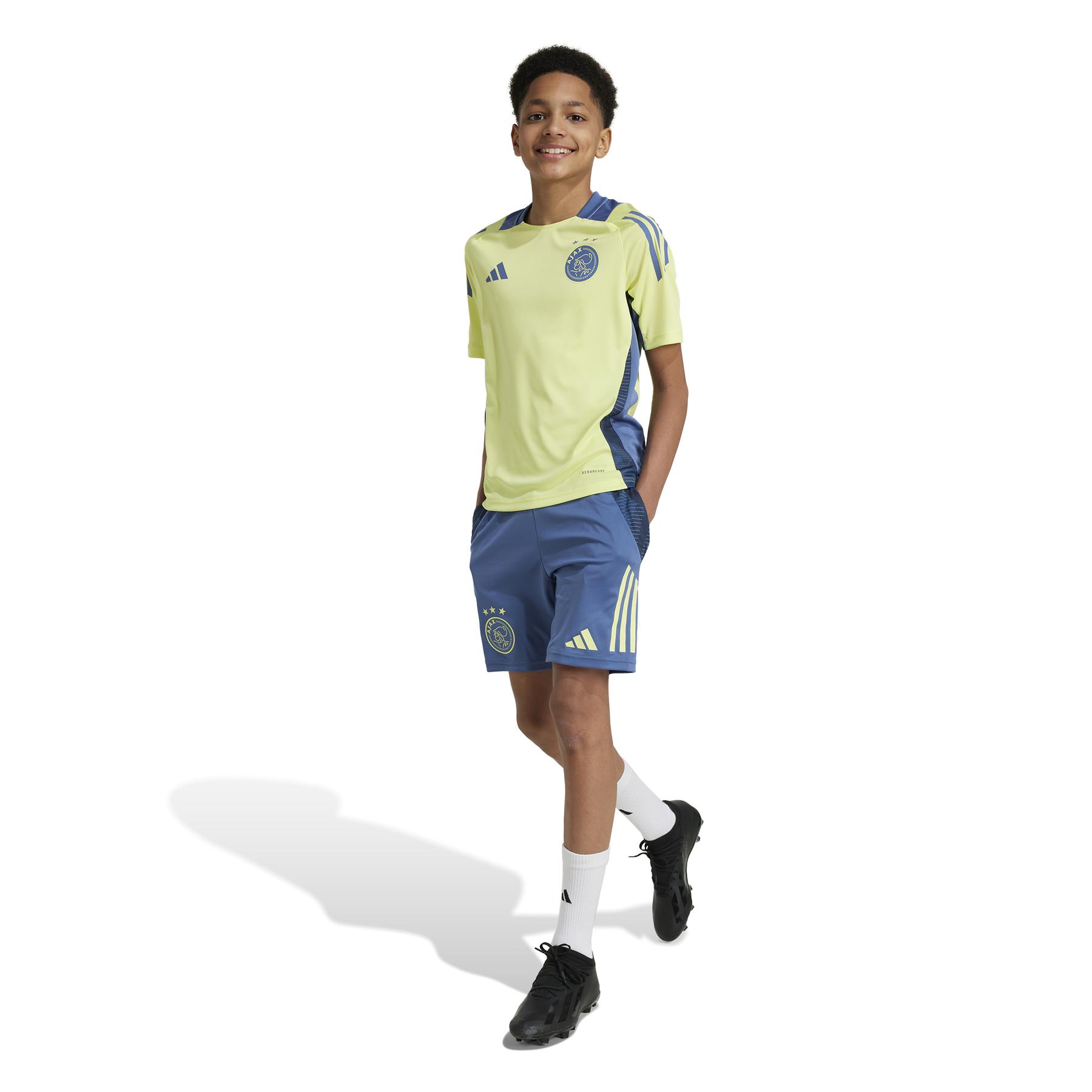product/a/d/adidas_it5075_3_apparel_on_model_walking_view_white.jpg