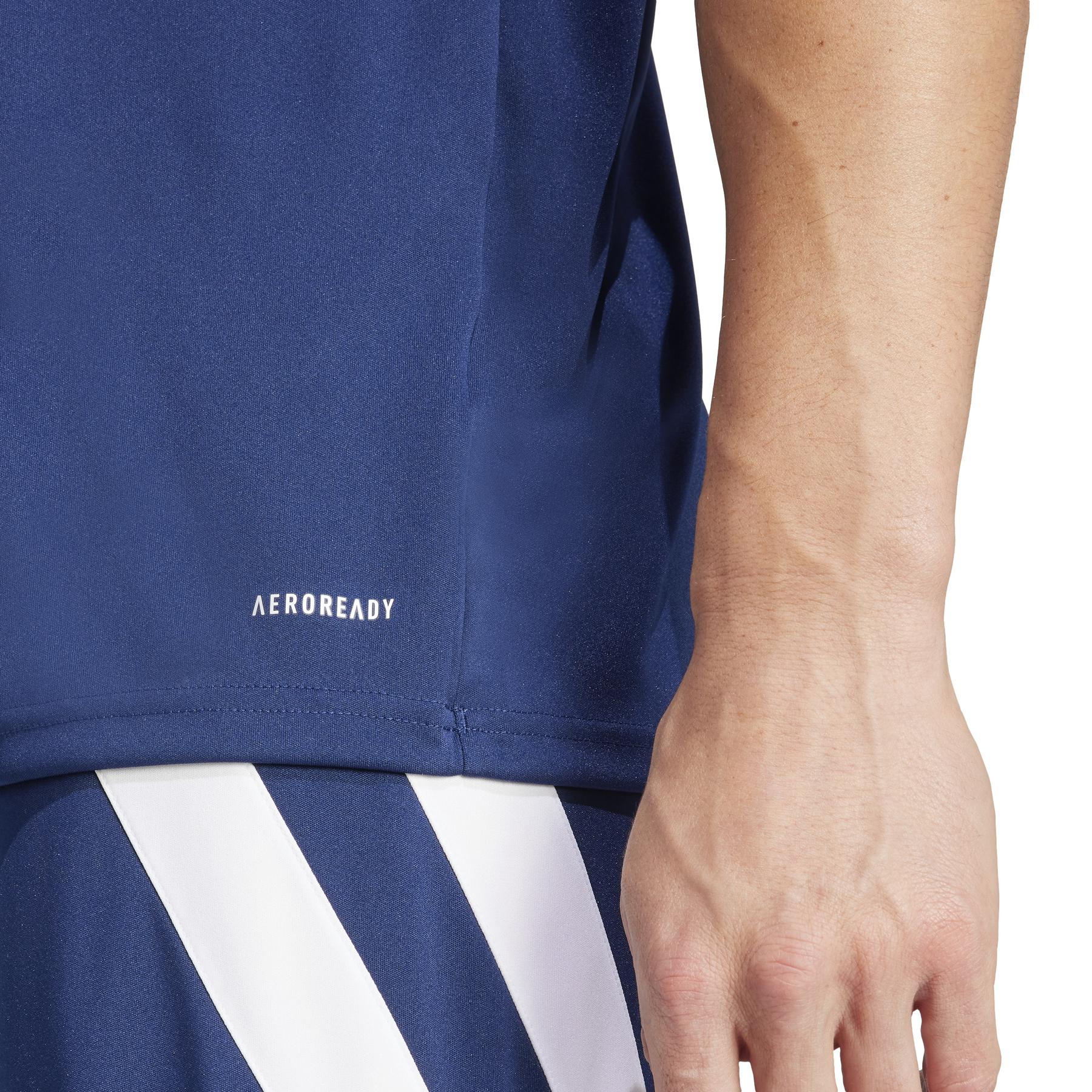 product/a/d/adidas_it5658_9_apparel_on_model_detail_view_2_white.jpg