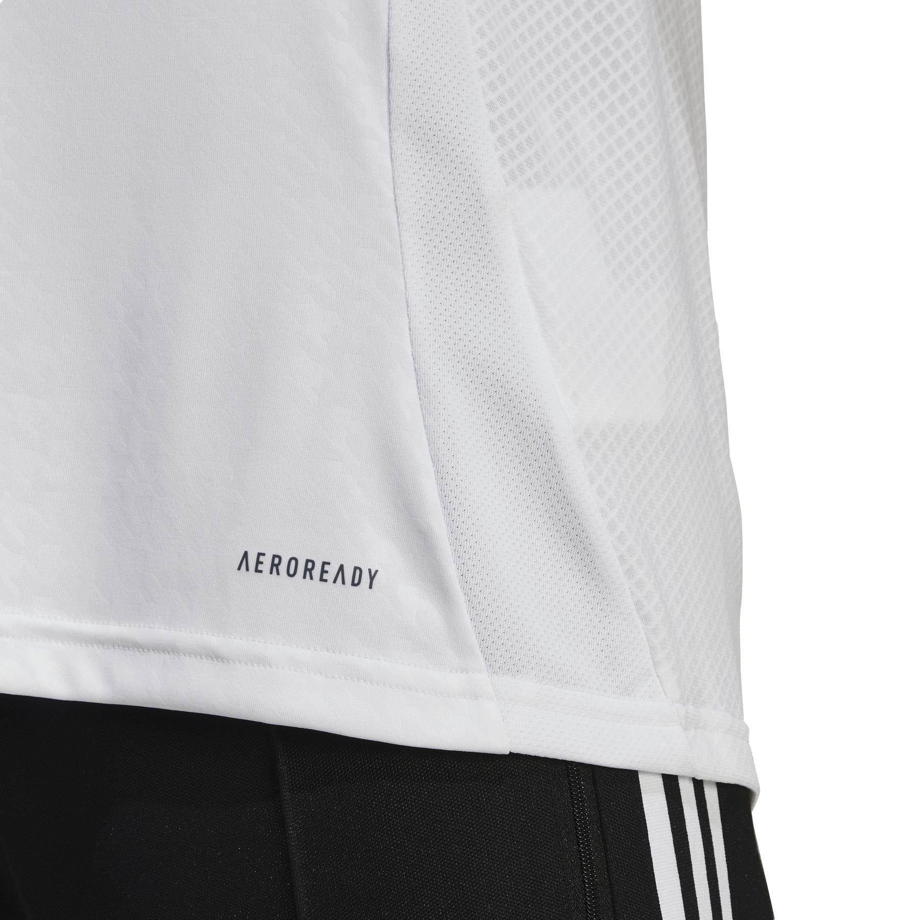 product/a/d/adidas_iu5011_9_apparel_on_model_detail_view_2_white.jpg
