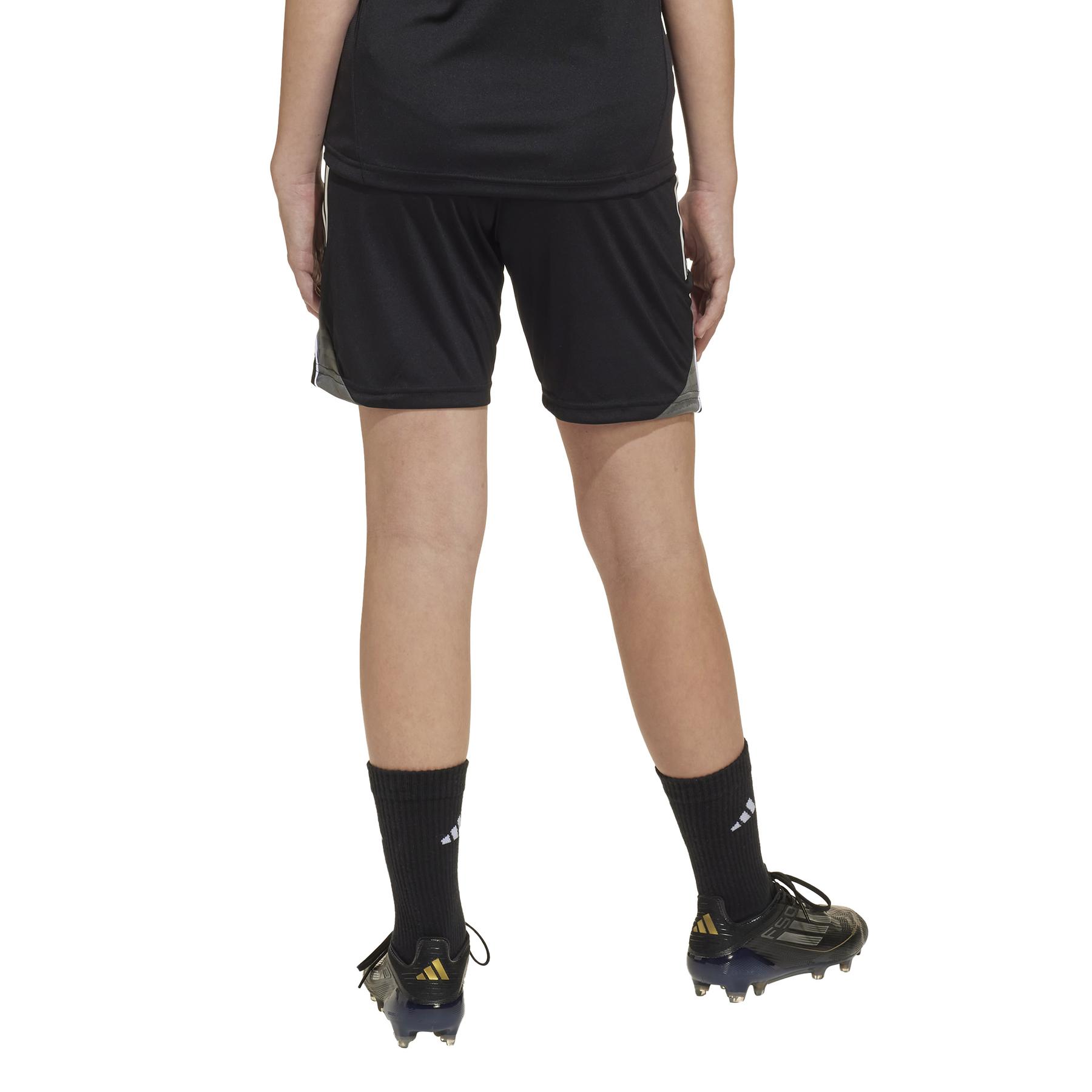 product/a/d/adidas_iw0443_black-tegrfo_3.jpg