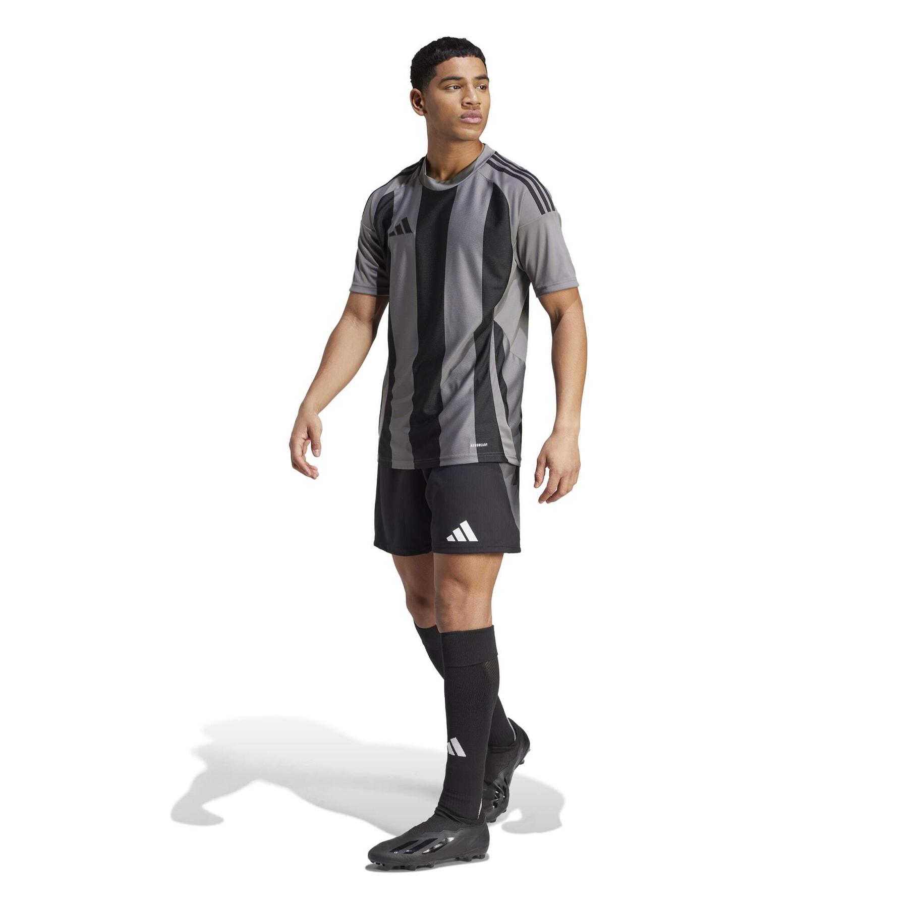 product/a/d/adidas_iw2145_8_apparel_on_model_standard_outfit_view_white.jpg