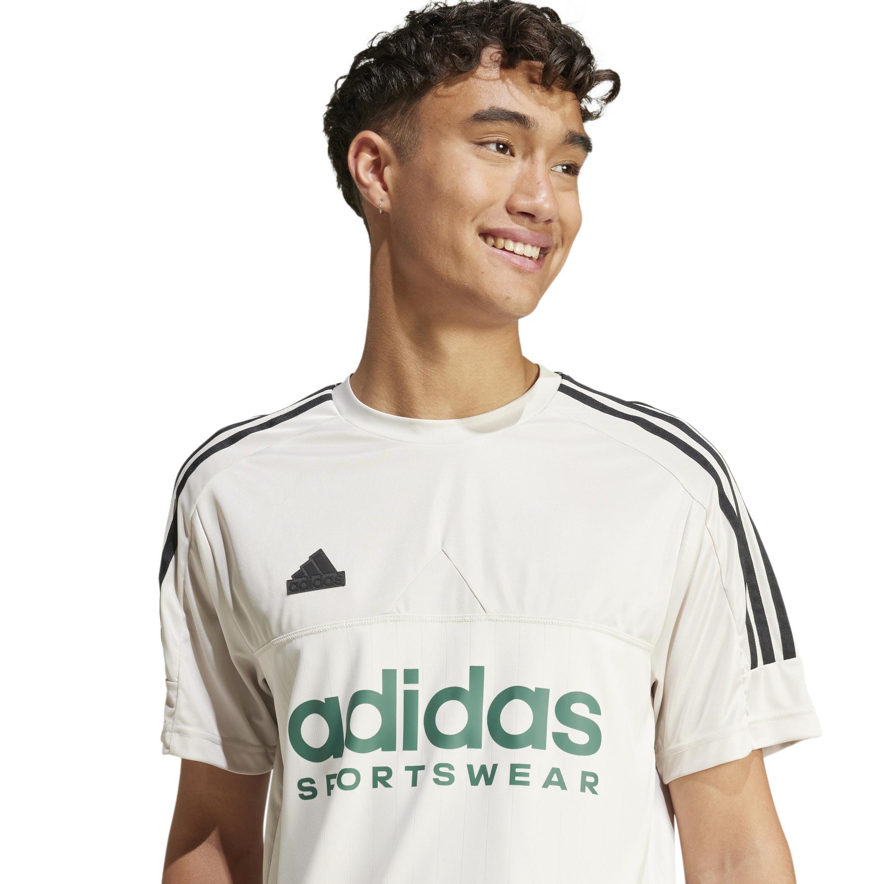 product/a/d/adidas_iw5959_7_apparel_on_model_detail_view_1_white.jpg