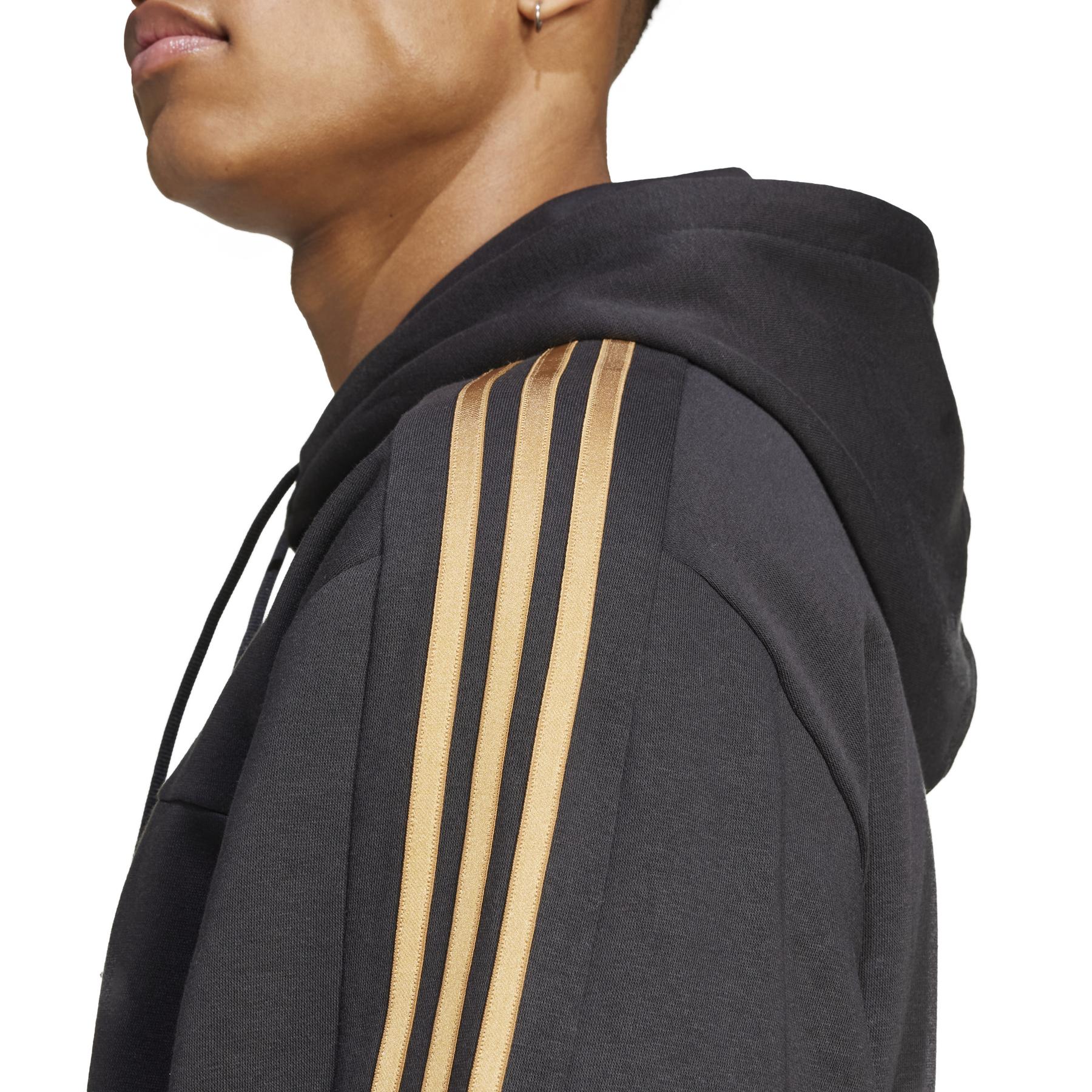 product/a/d/adidas_iw8869_8_apparel_on_model_detail_view_2_white.jpg