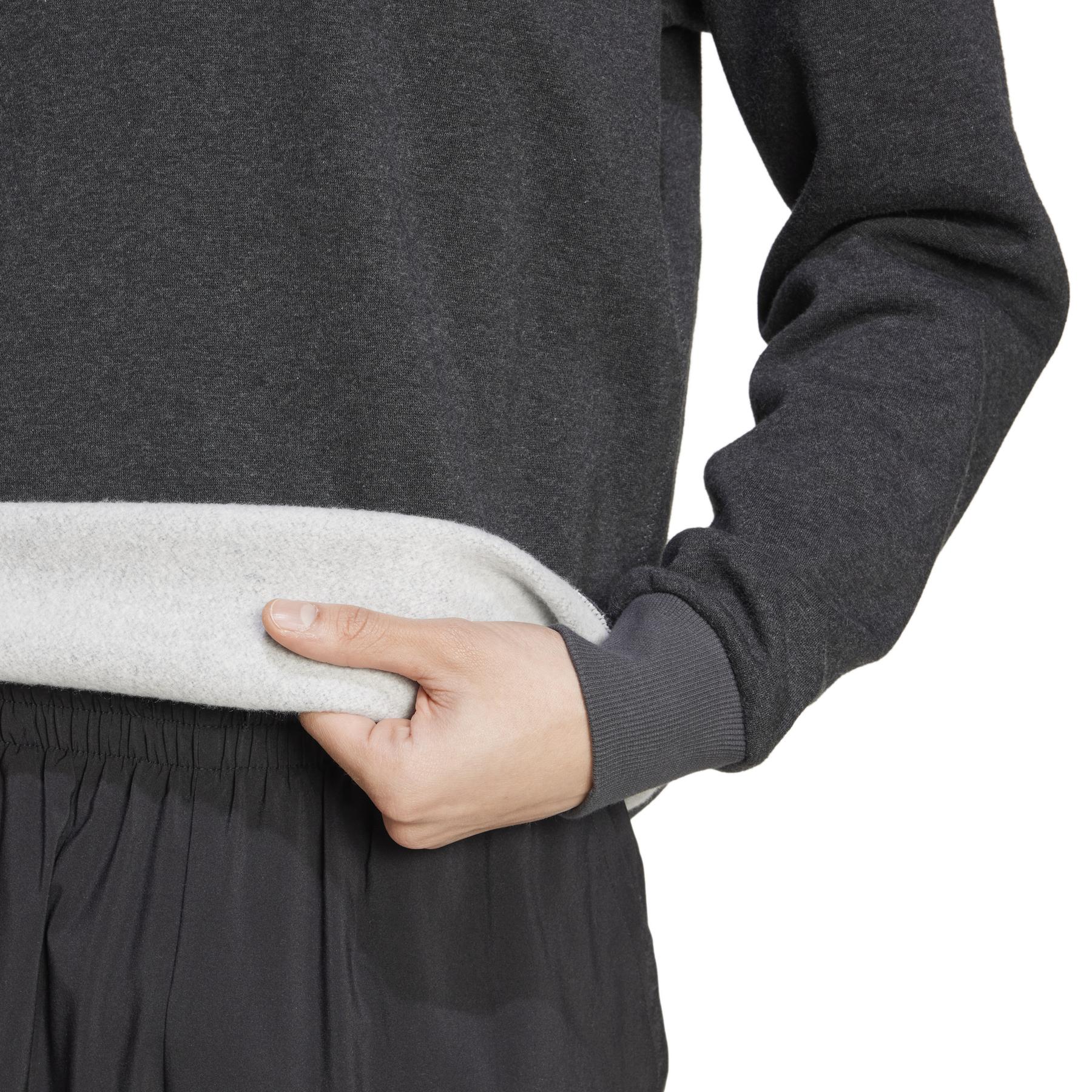 product/a/d/adidas_ix1301_6_apparel_on_model_detail_view_2_white.jpg