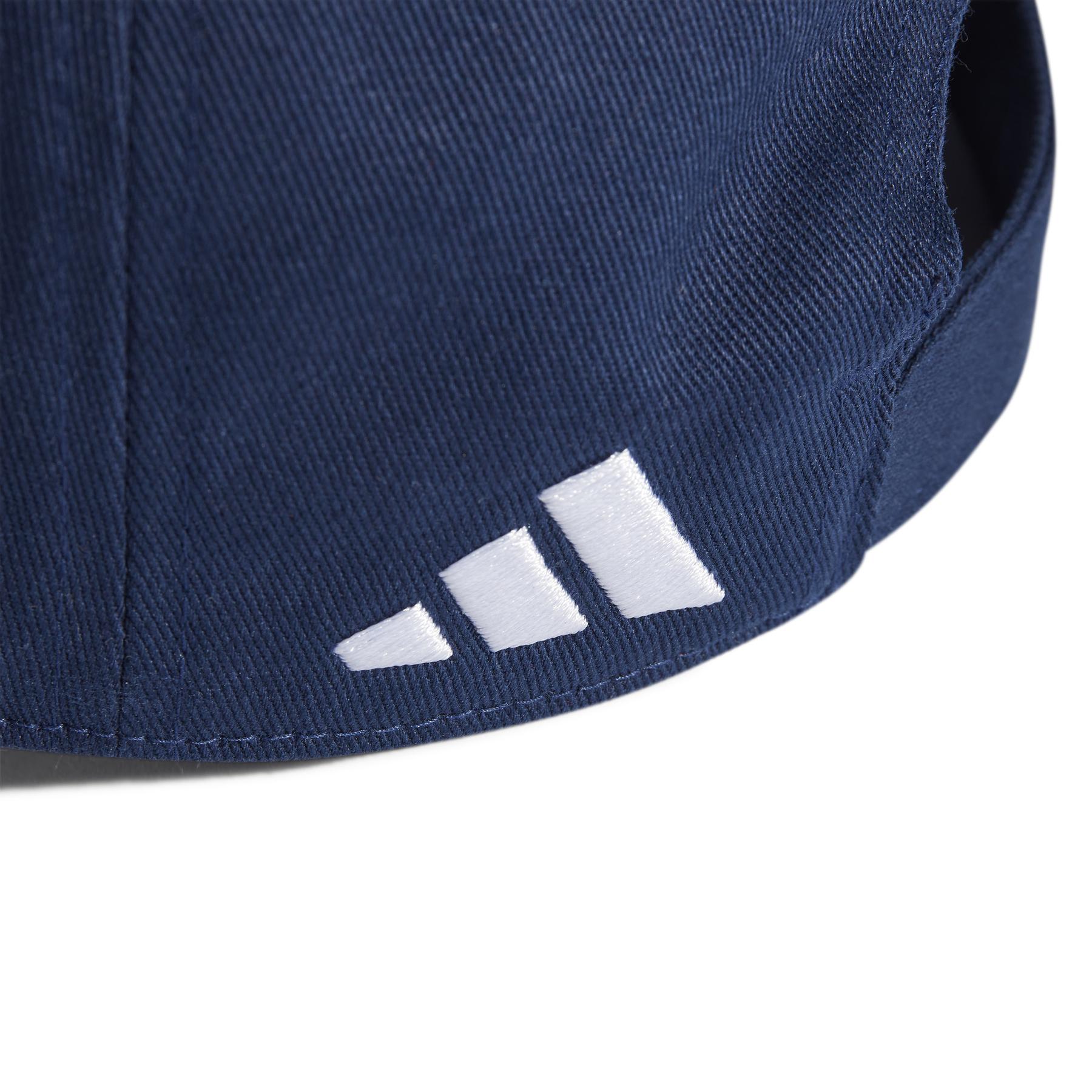 product/a/d/adidas_iy0452_3_hardware_photography_detail_view_2_white.jpg