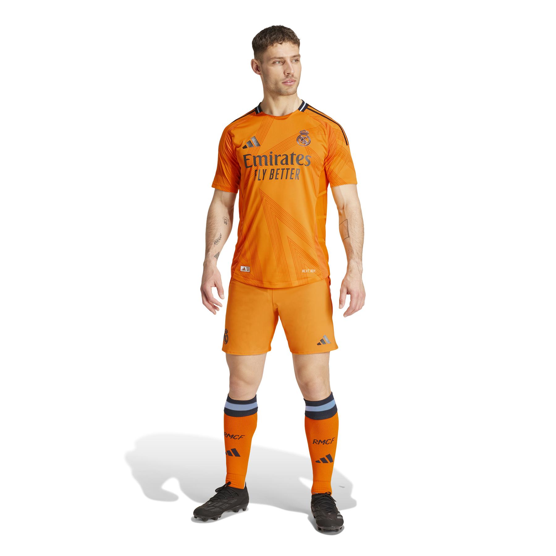 product/a/d/adidas_iz1642_8_apparel_on_model_standard_outfit_view_white.jpg